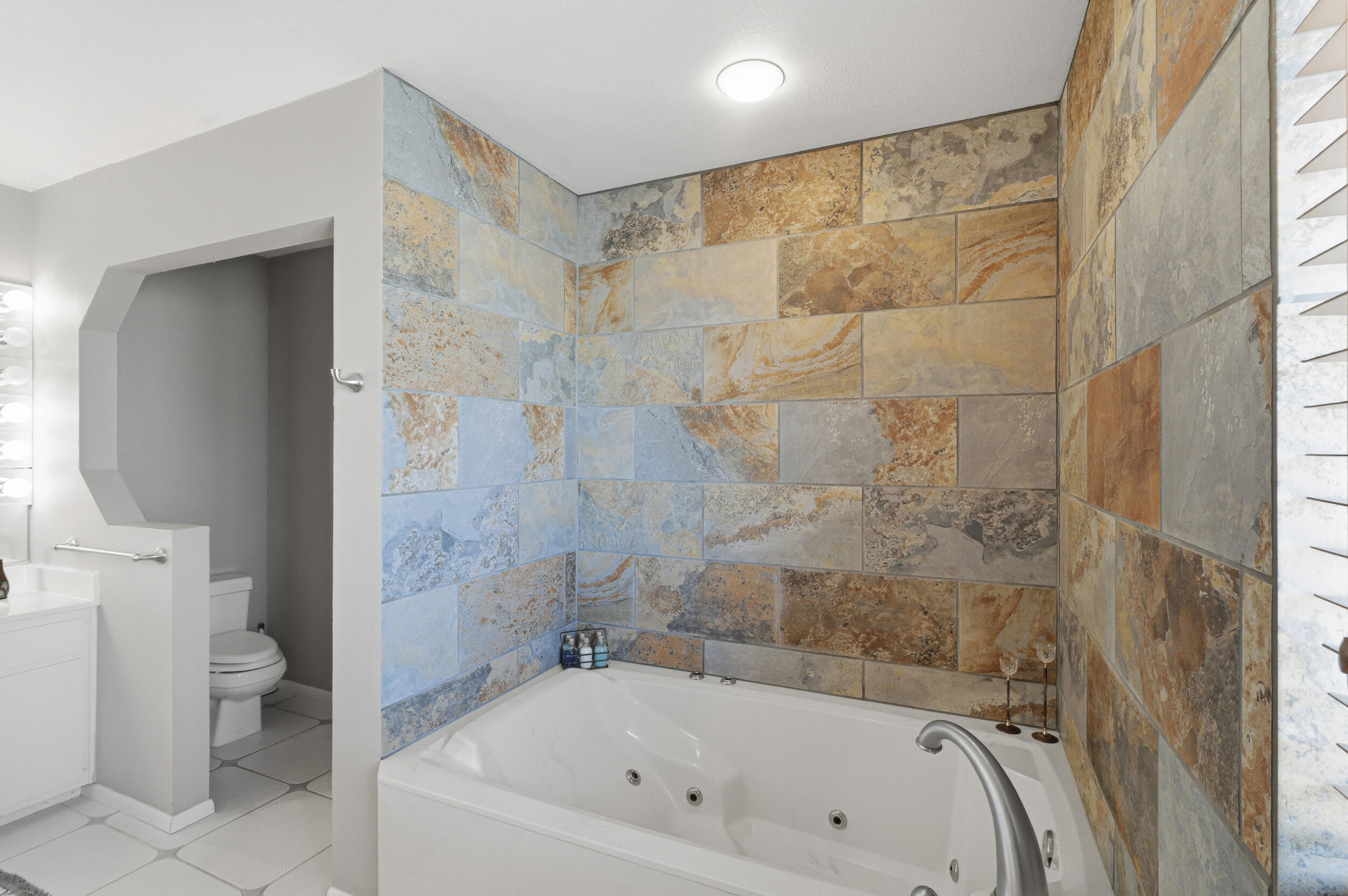 2007 Embarcadero Court