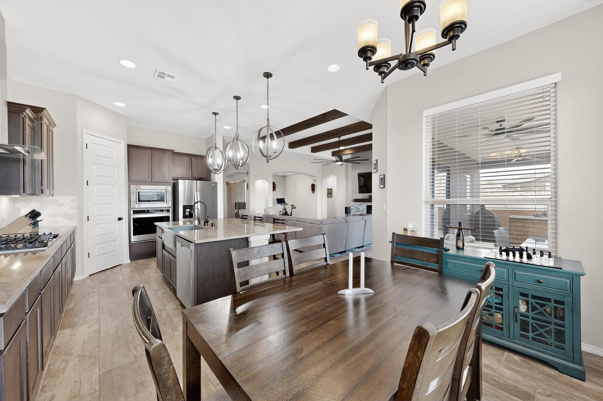 5572 Barranca Overlook Court NE