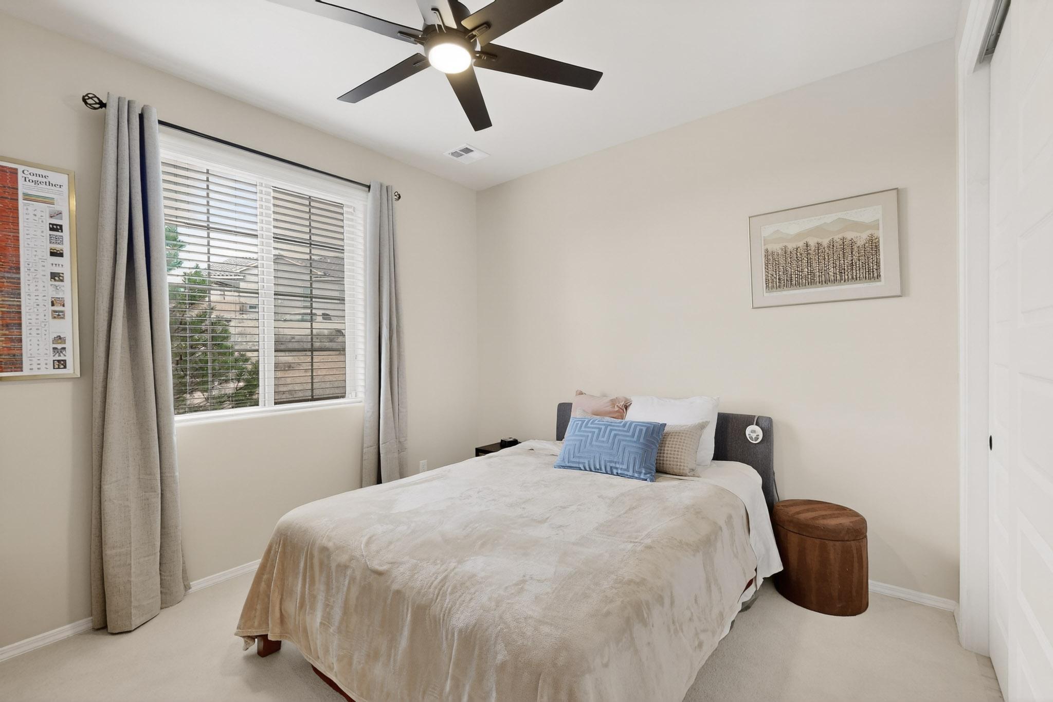 5572 Barranca Overlook Court NE