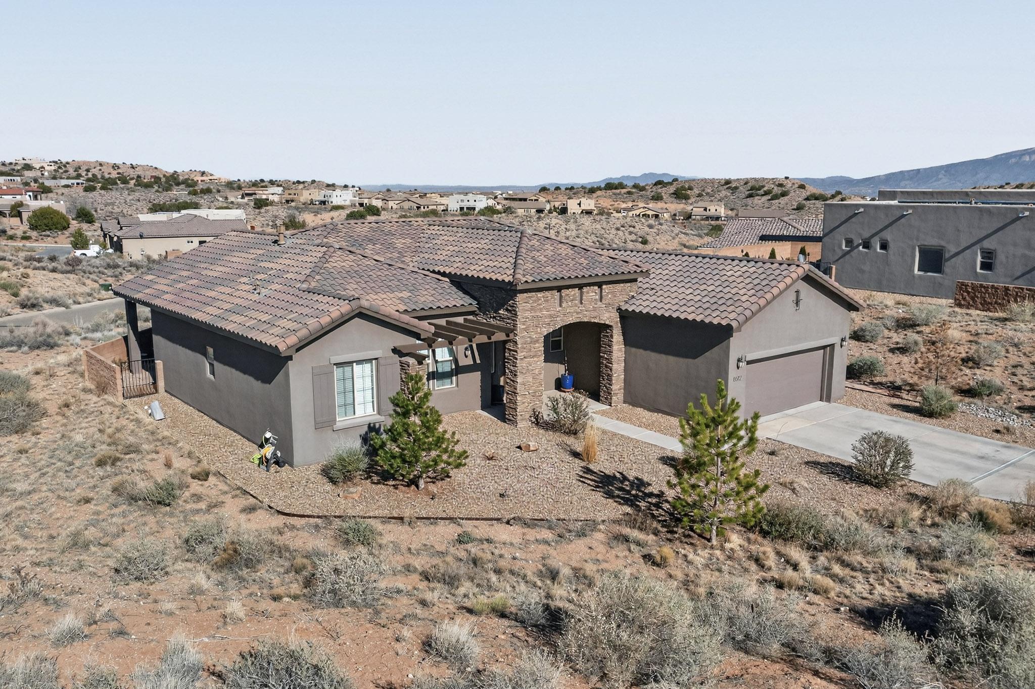 5572 Barranca Overlook Court NE