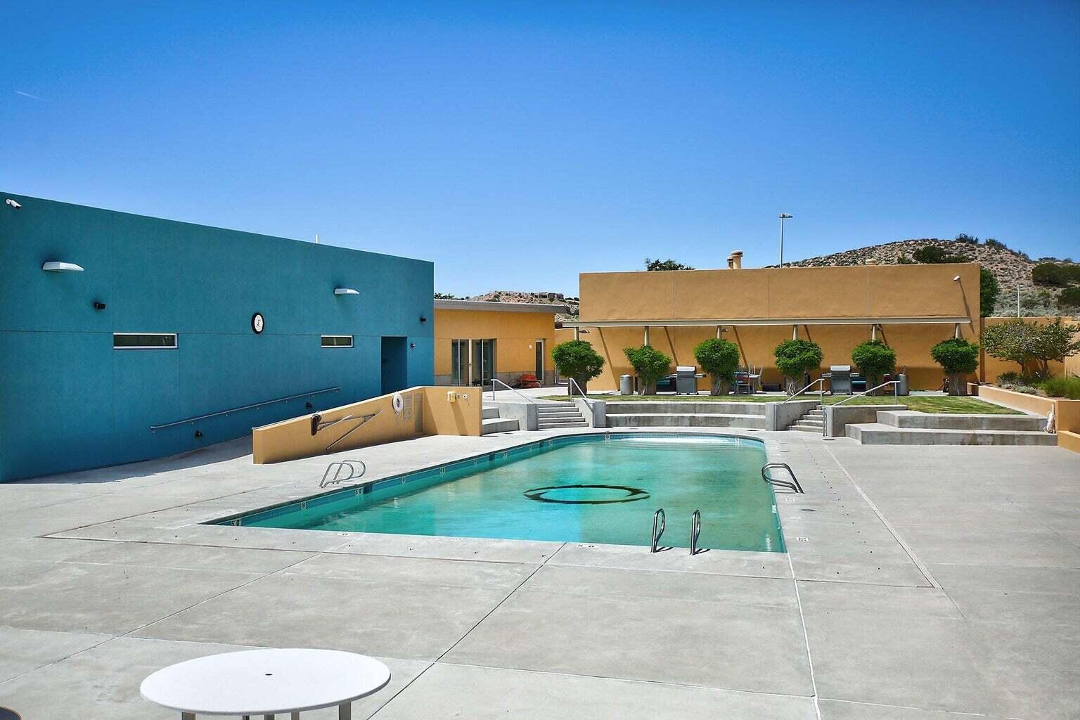 5572 Barranca Overlook Court NE