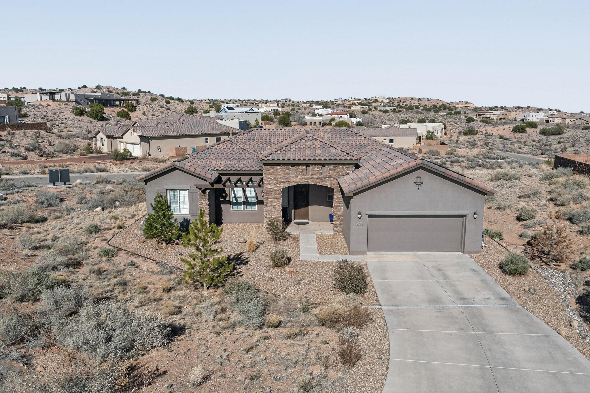 5572 Barranca Overlook Court NE