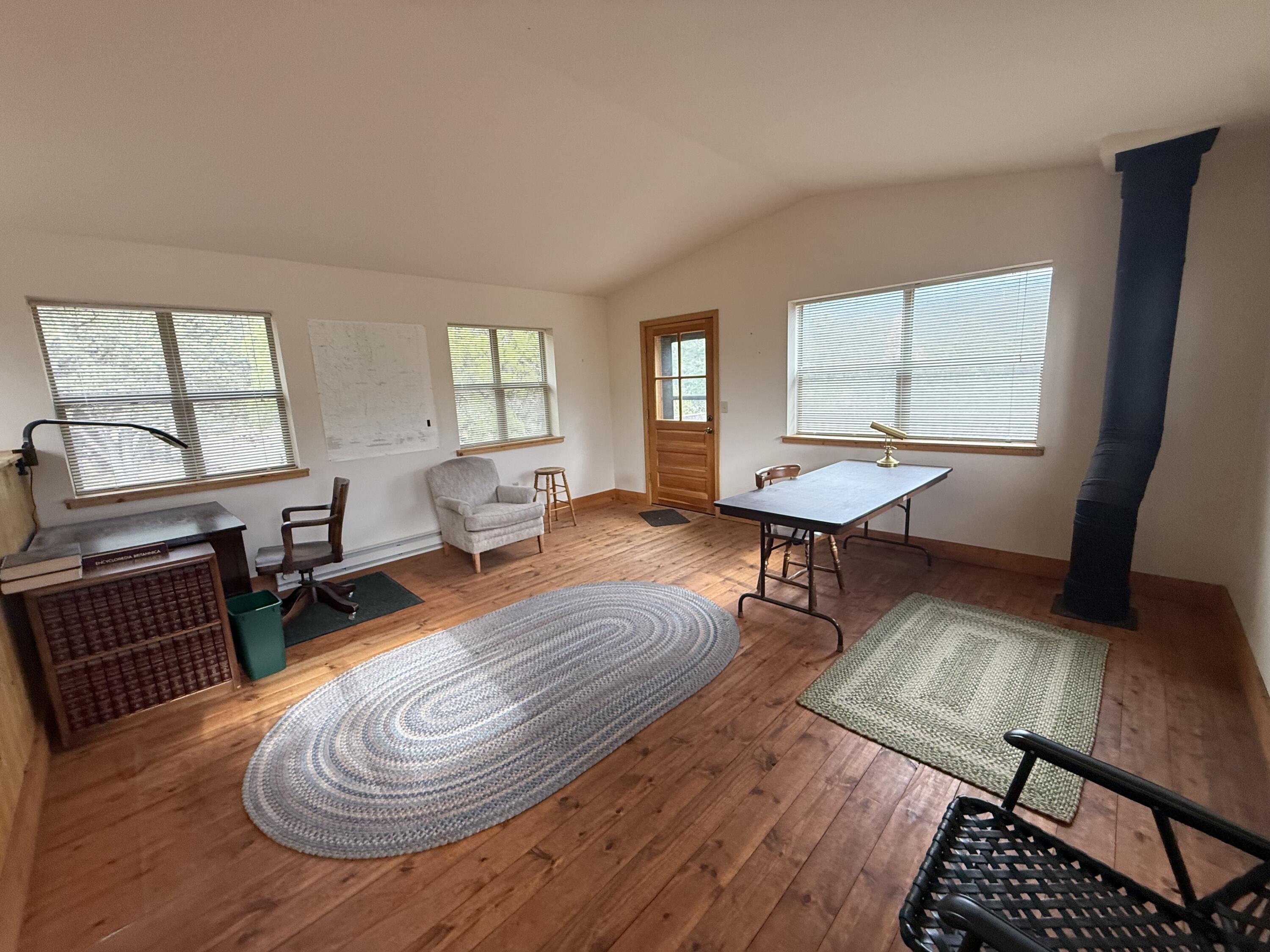 9 Cochise Drive