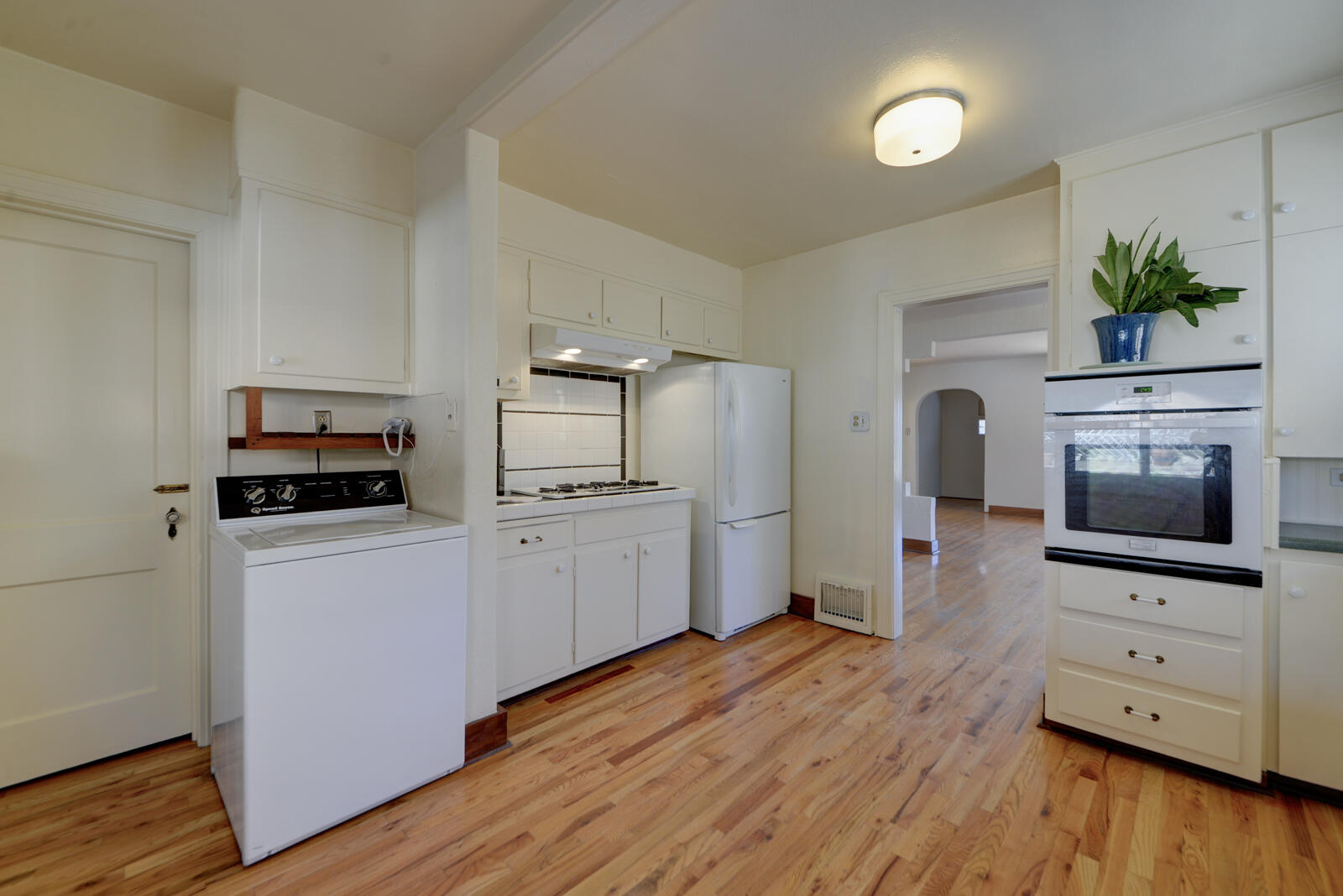 3421 Campus Boulevard NE