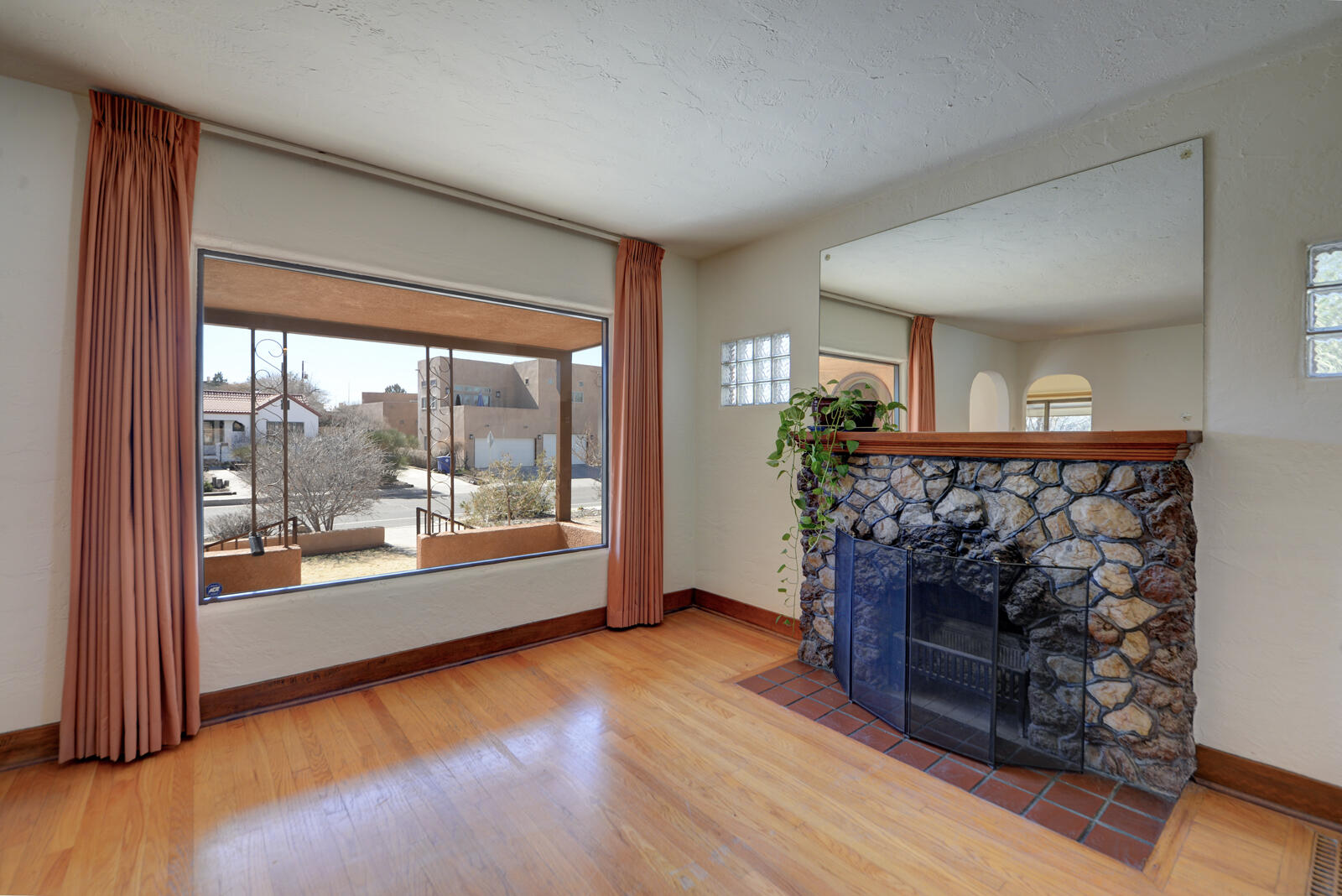 3421 Campus Boulevard NE