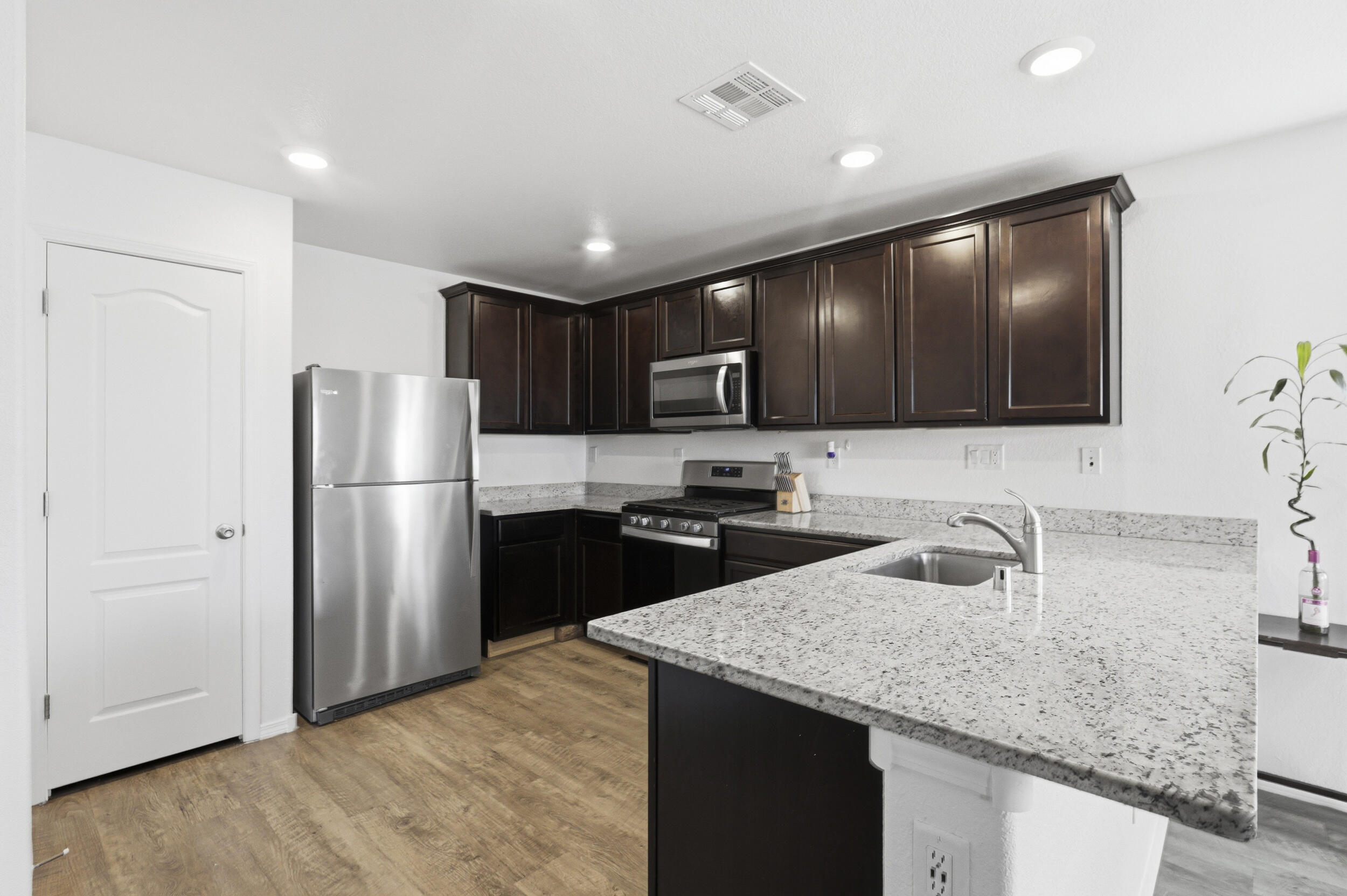 2310 Isabella Lane