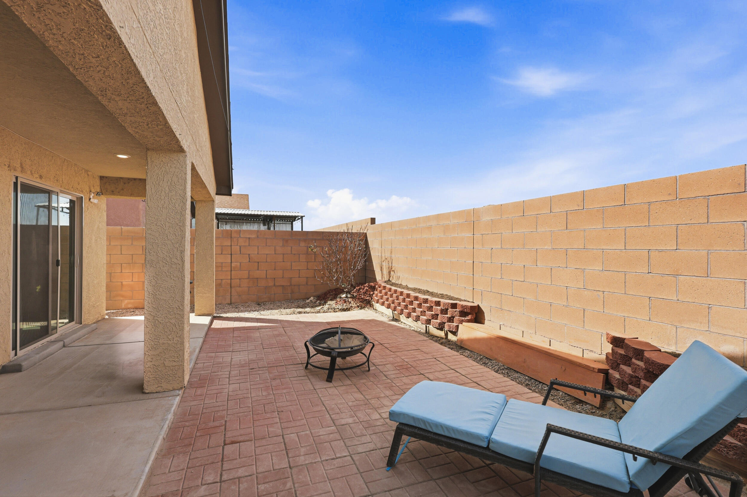 2310 Isabella Lane