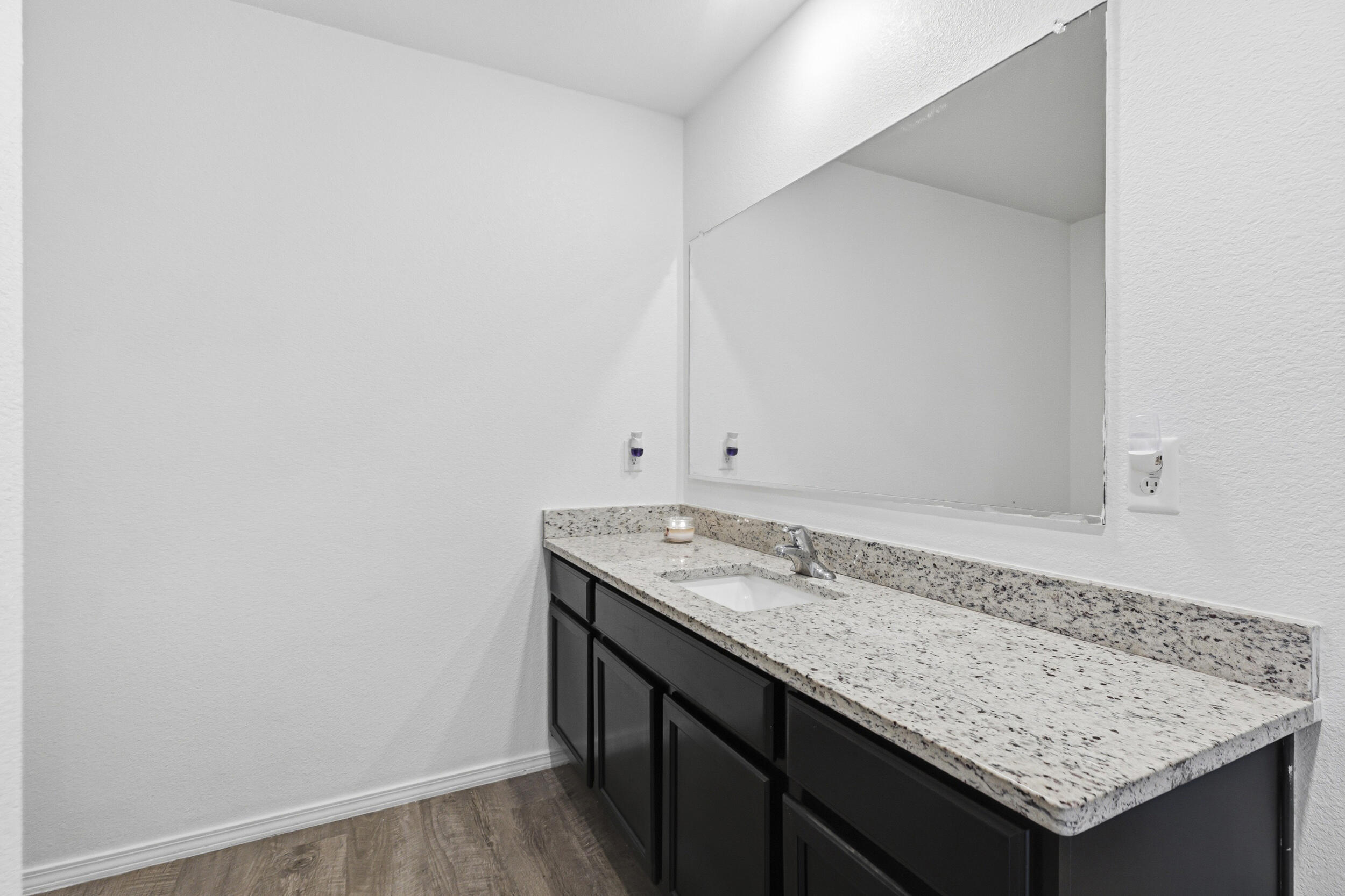 2310 Isabella Lane