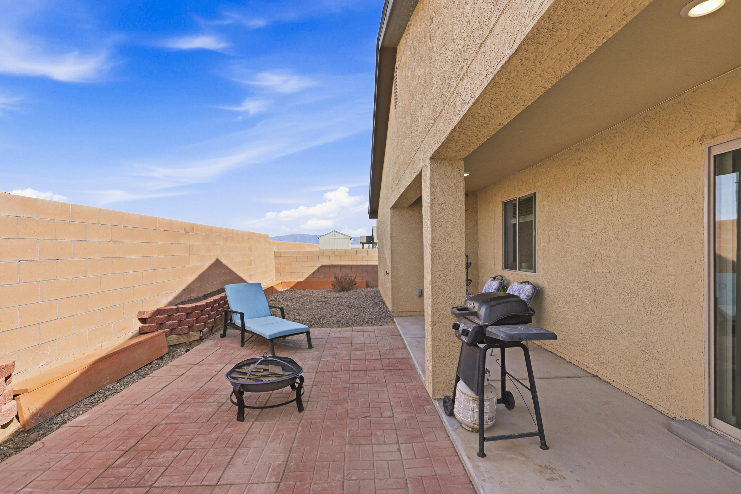 2310 Isabella Lane