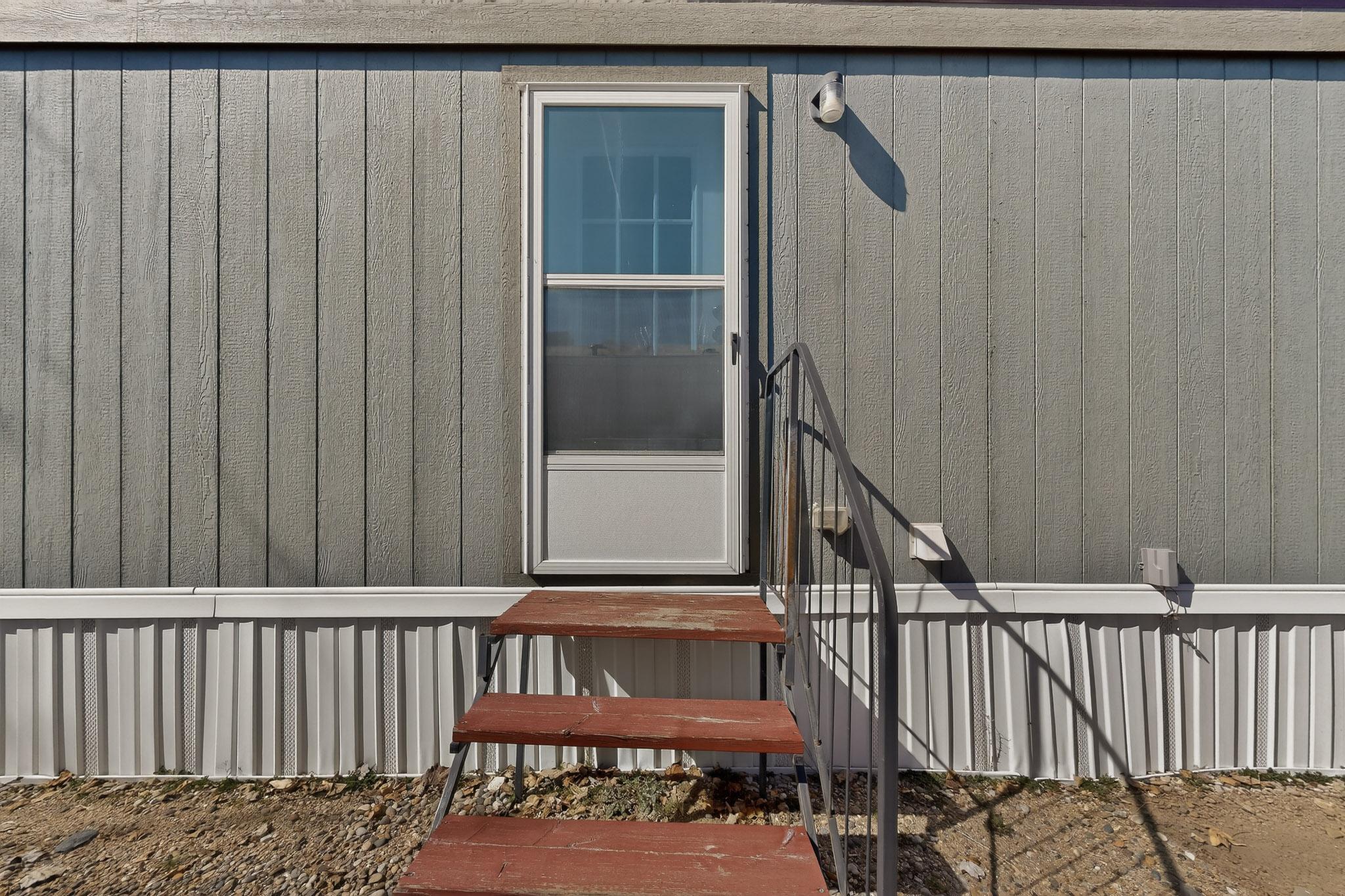 9509 Botts Street SE