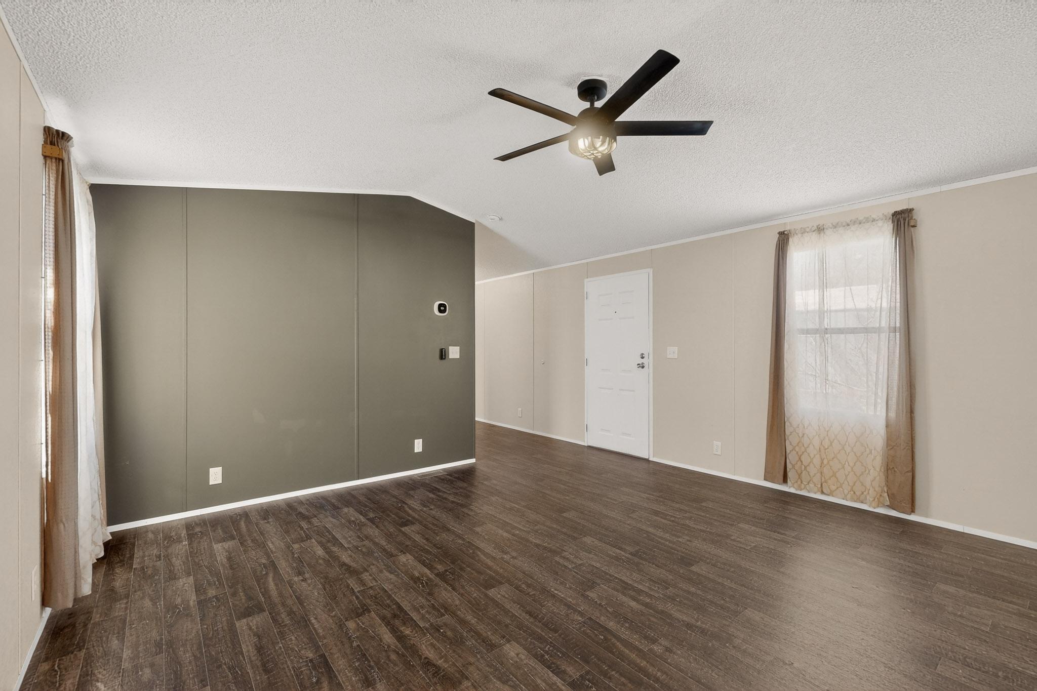 9509 Botts Street SE