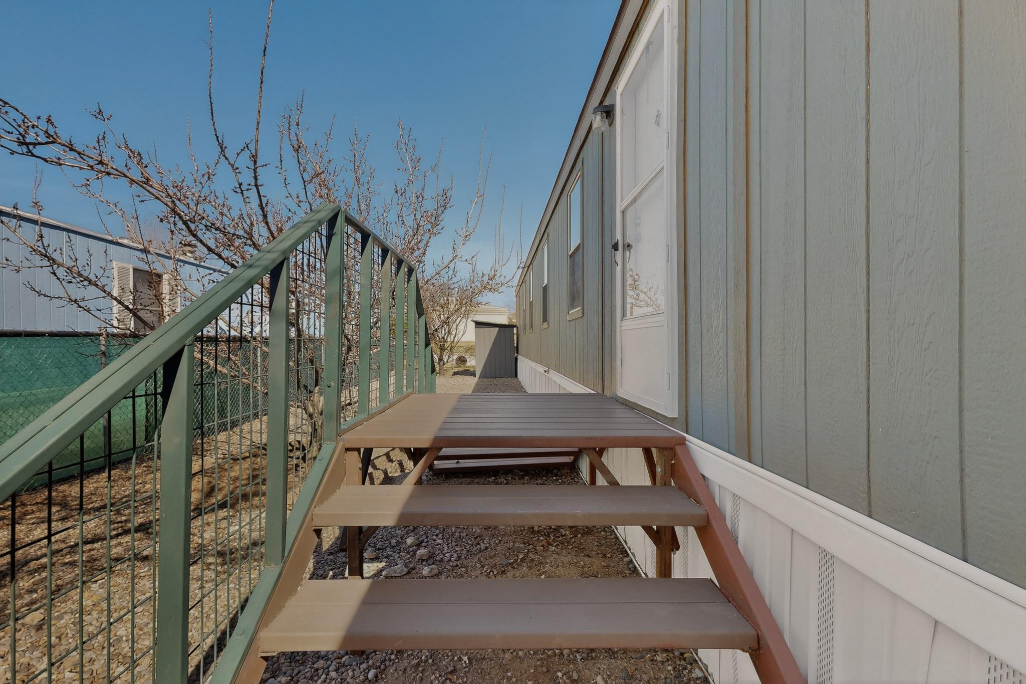 9509 Botts Street SE