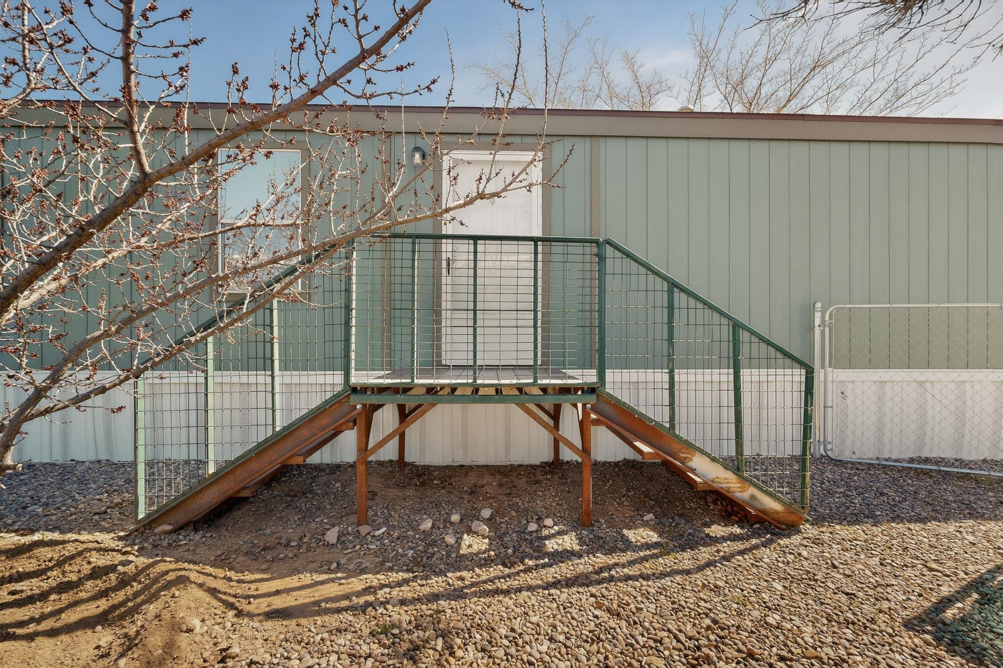 9509 Botts Street SE