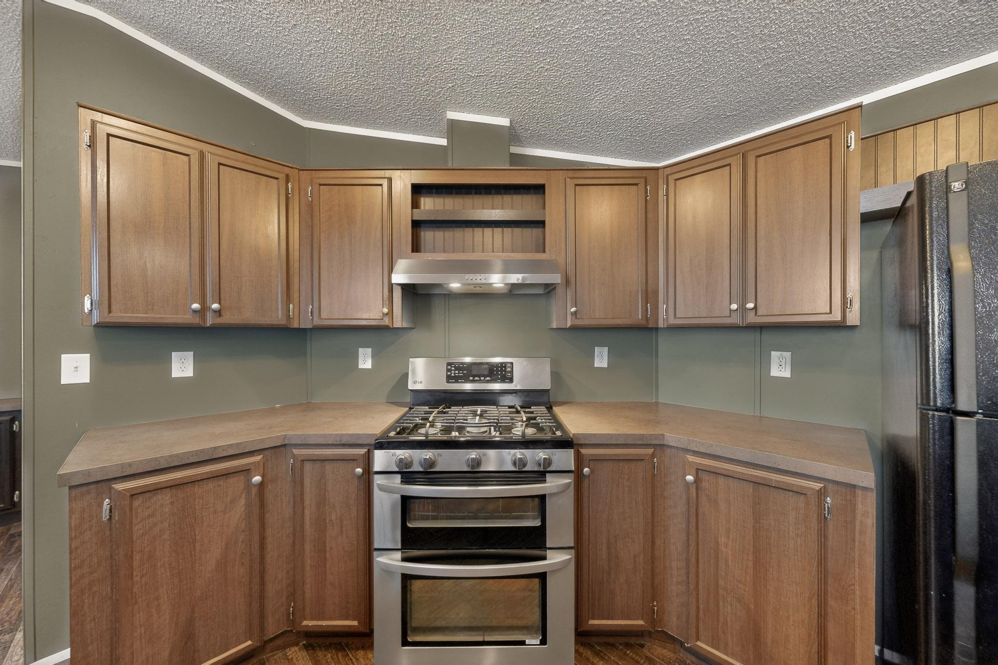 9509 Botts Street SE