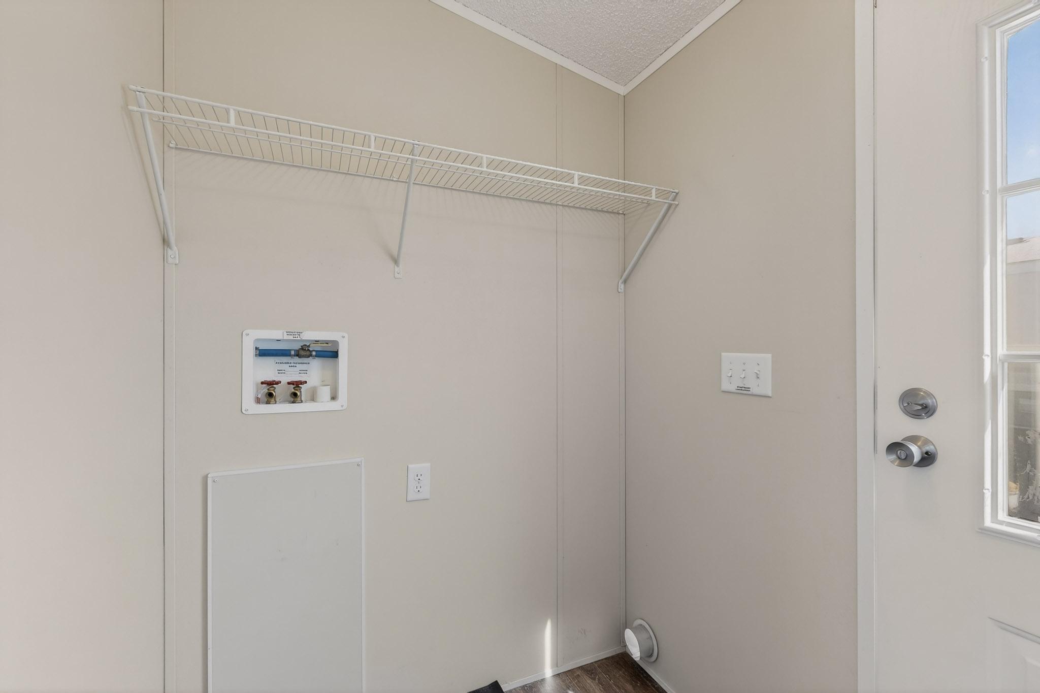 9509 Botts Street SE