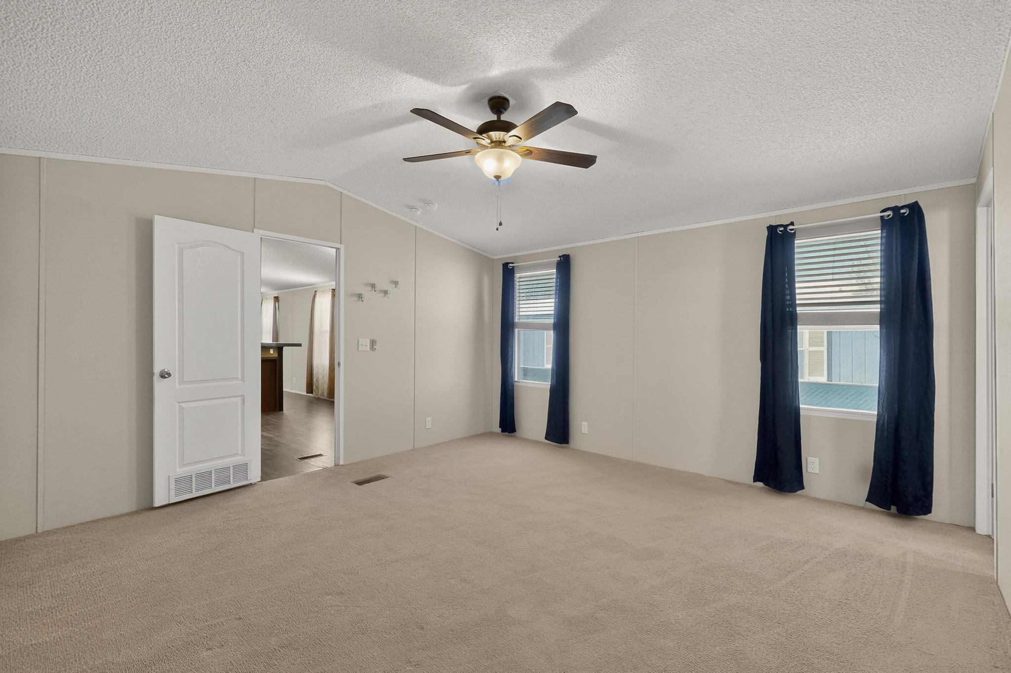 9509 Botts Street SE