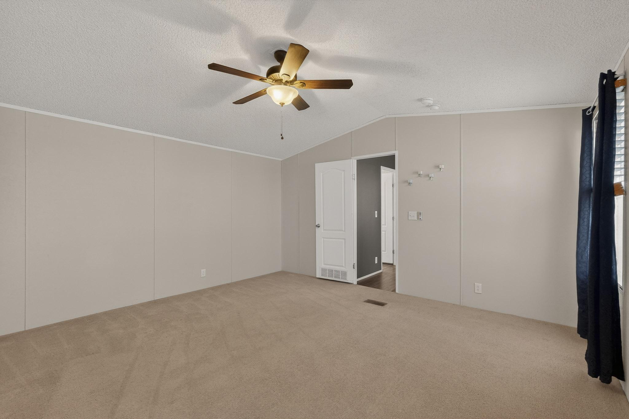 9509 Botts Street SE