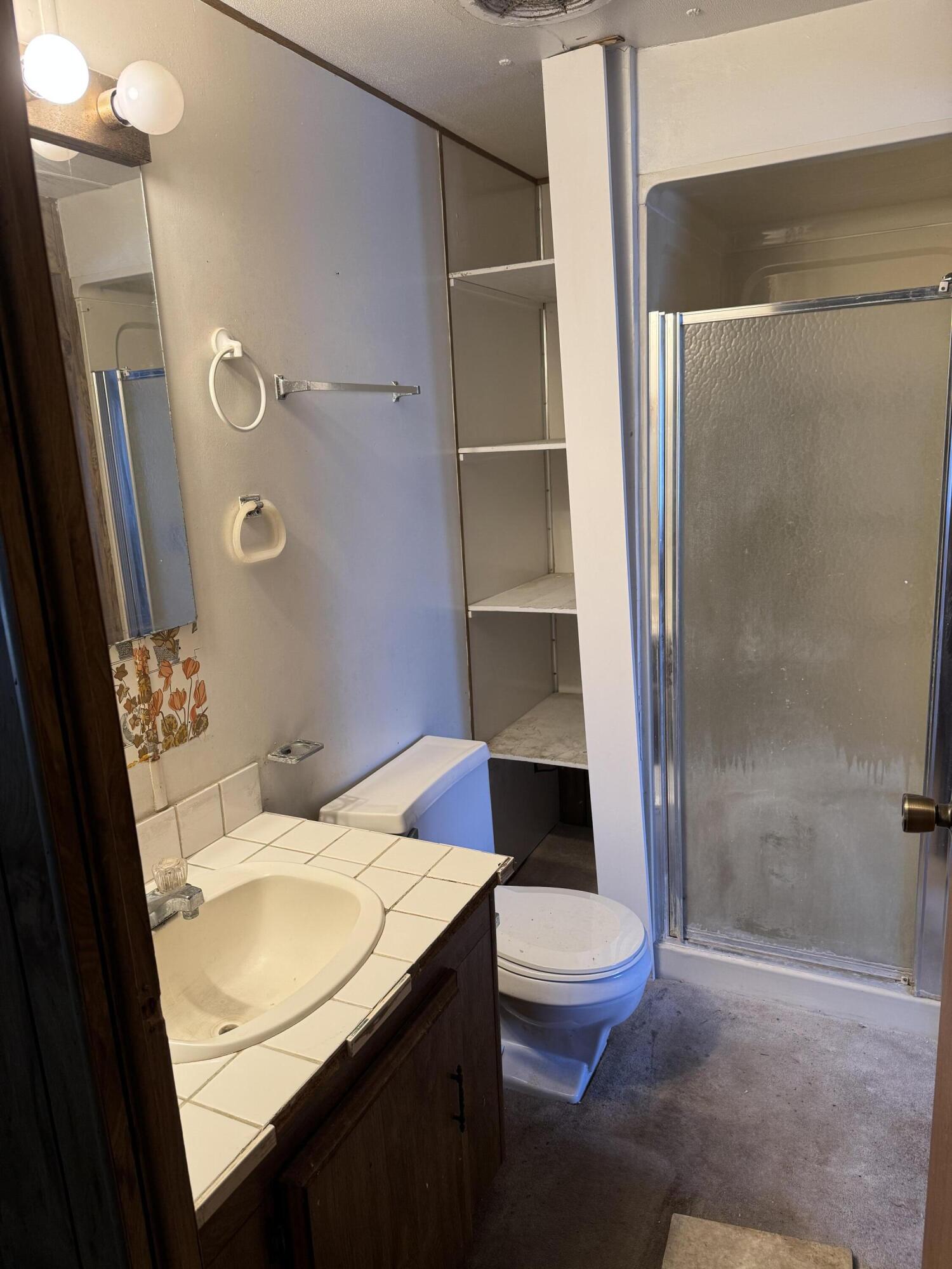 7112 Pan American NE 230