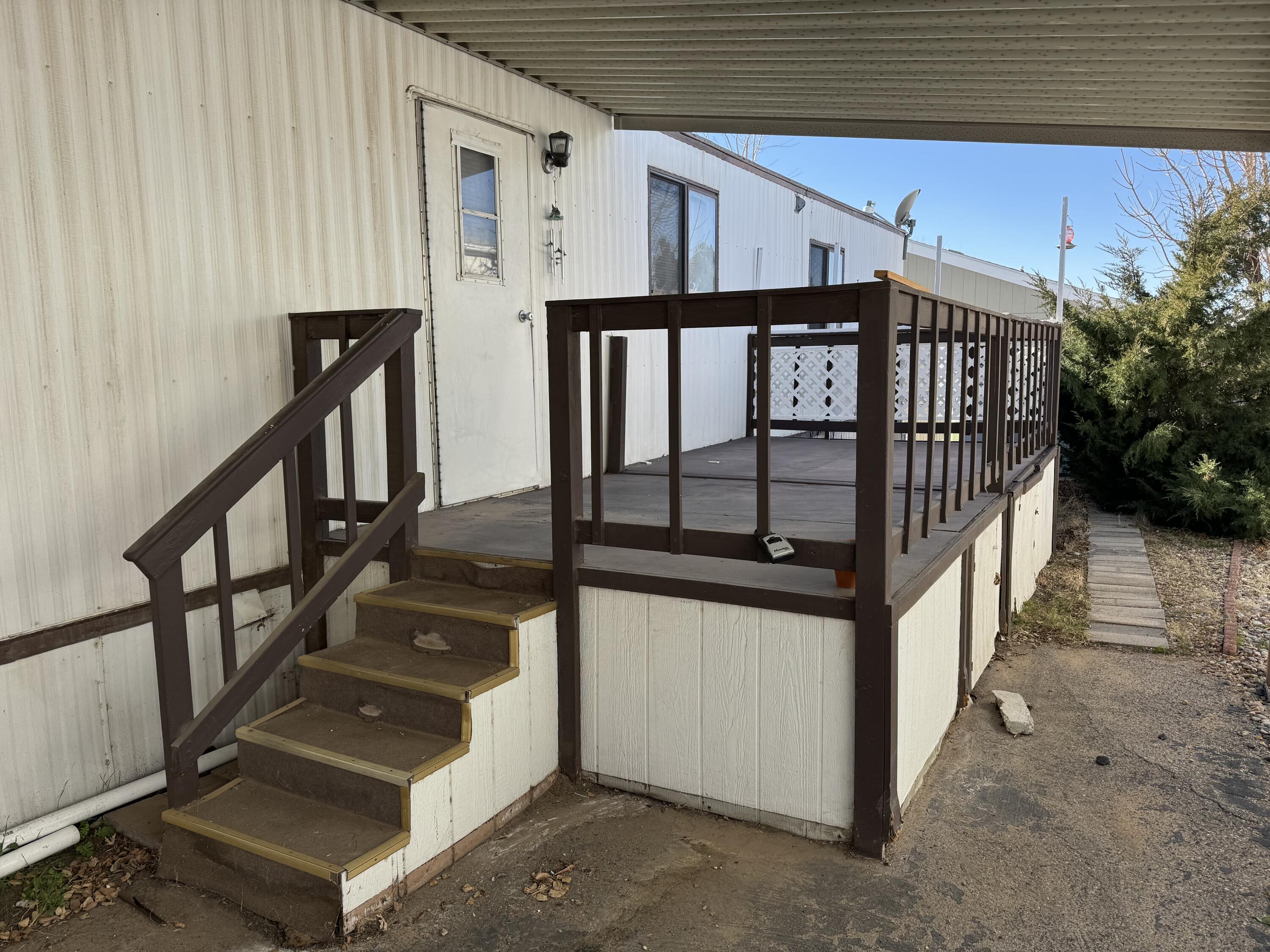 7112 Pan American NE 230