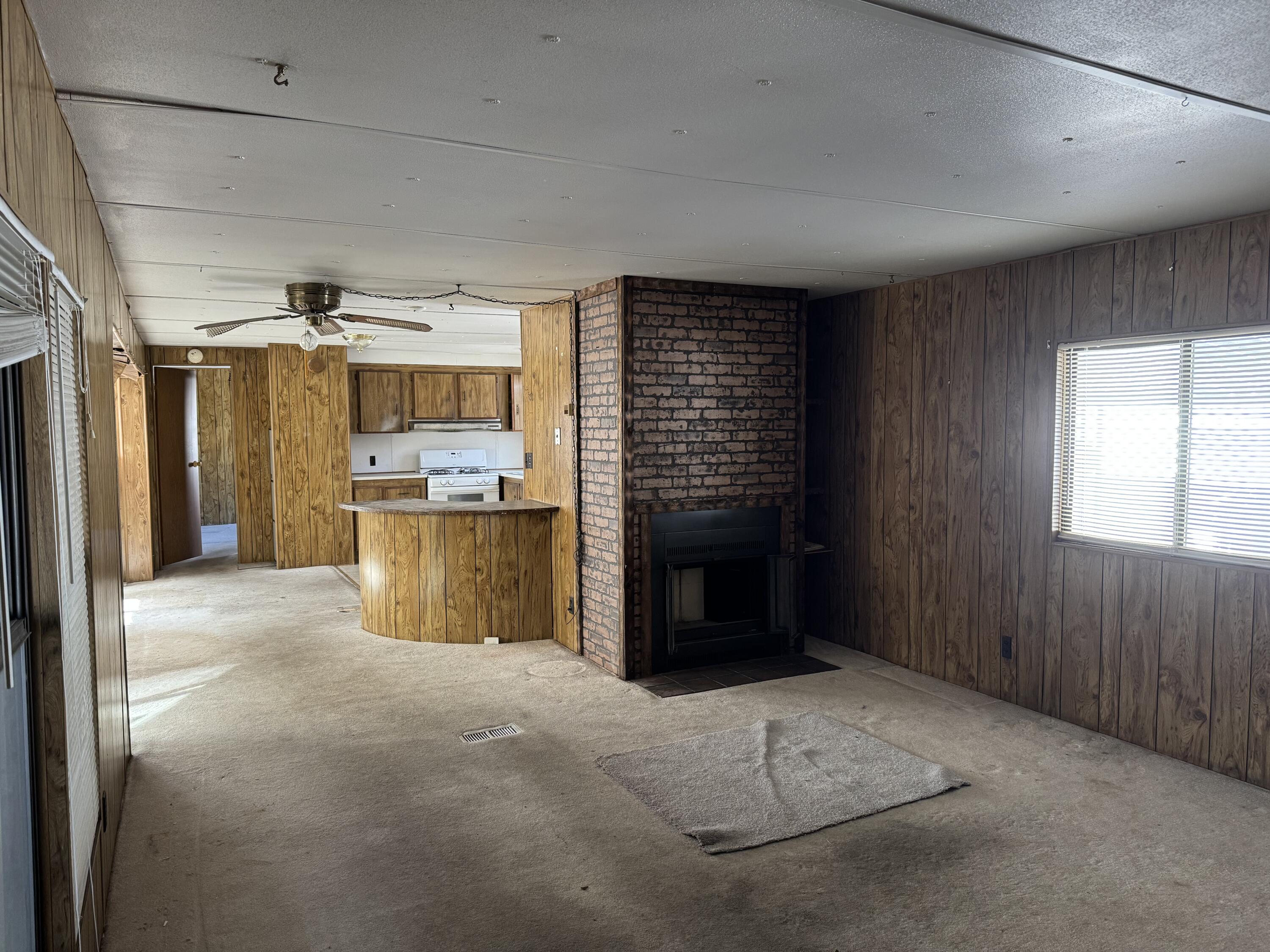 7112 Pan American NE 230