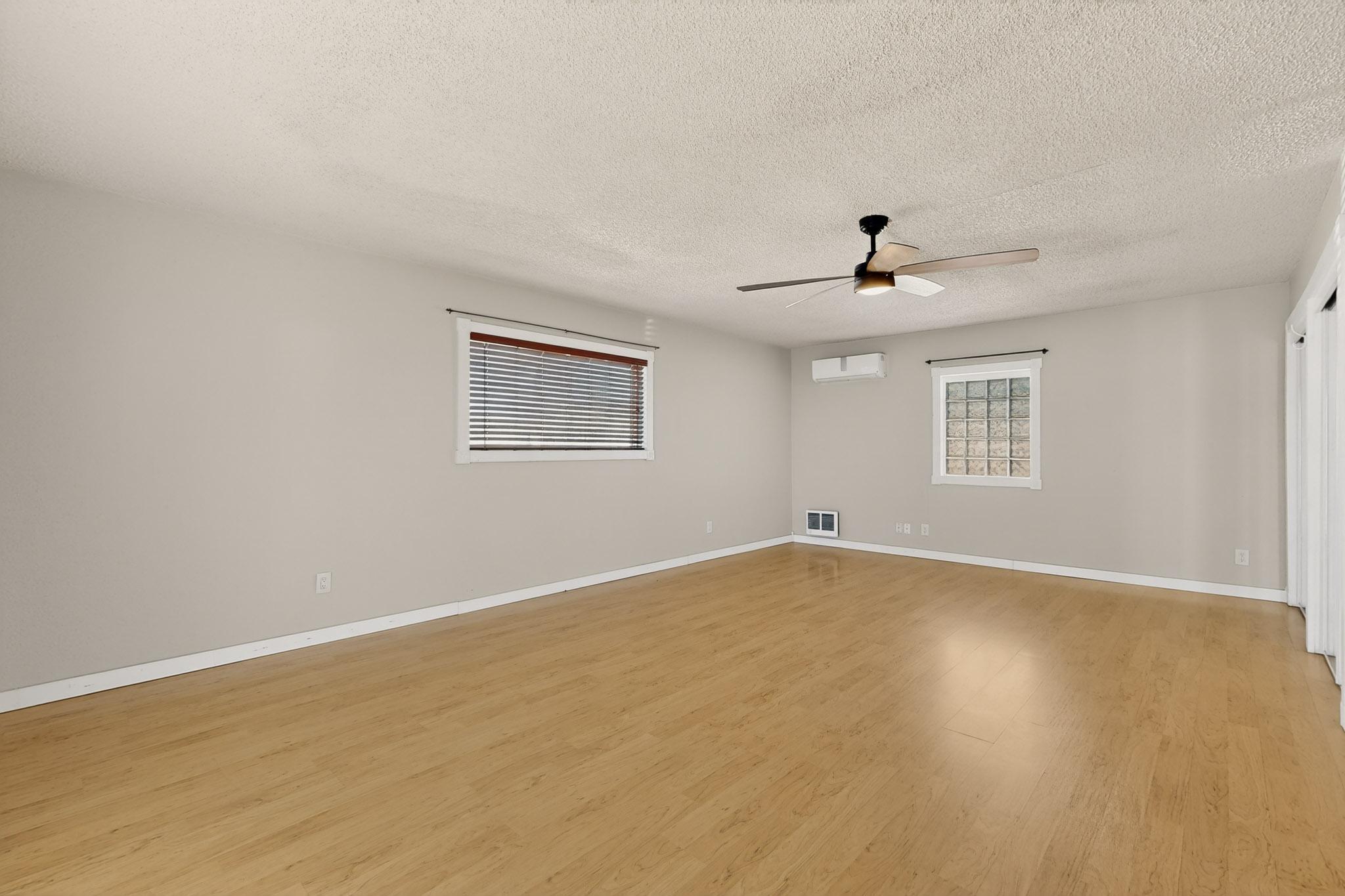 348 Cutler Avenue NE