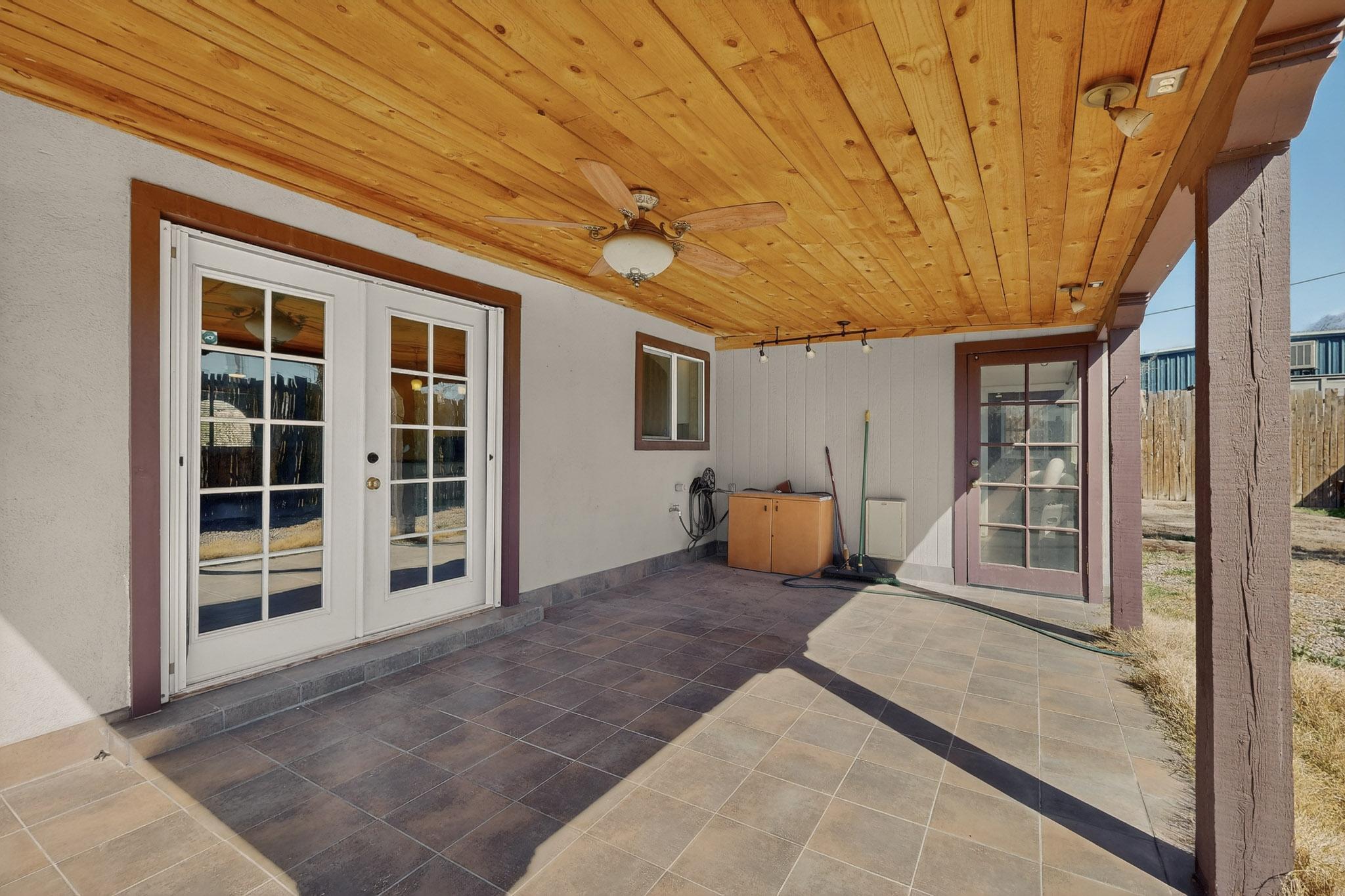 348 Cutler Avenue NE