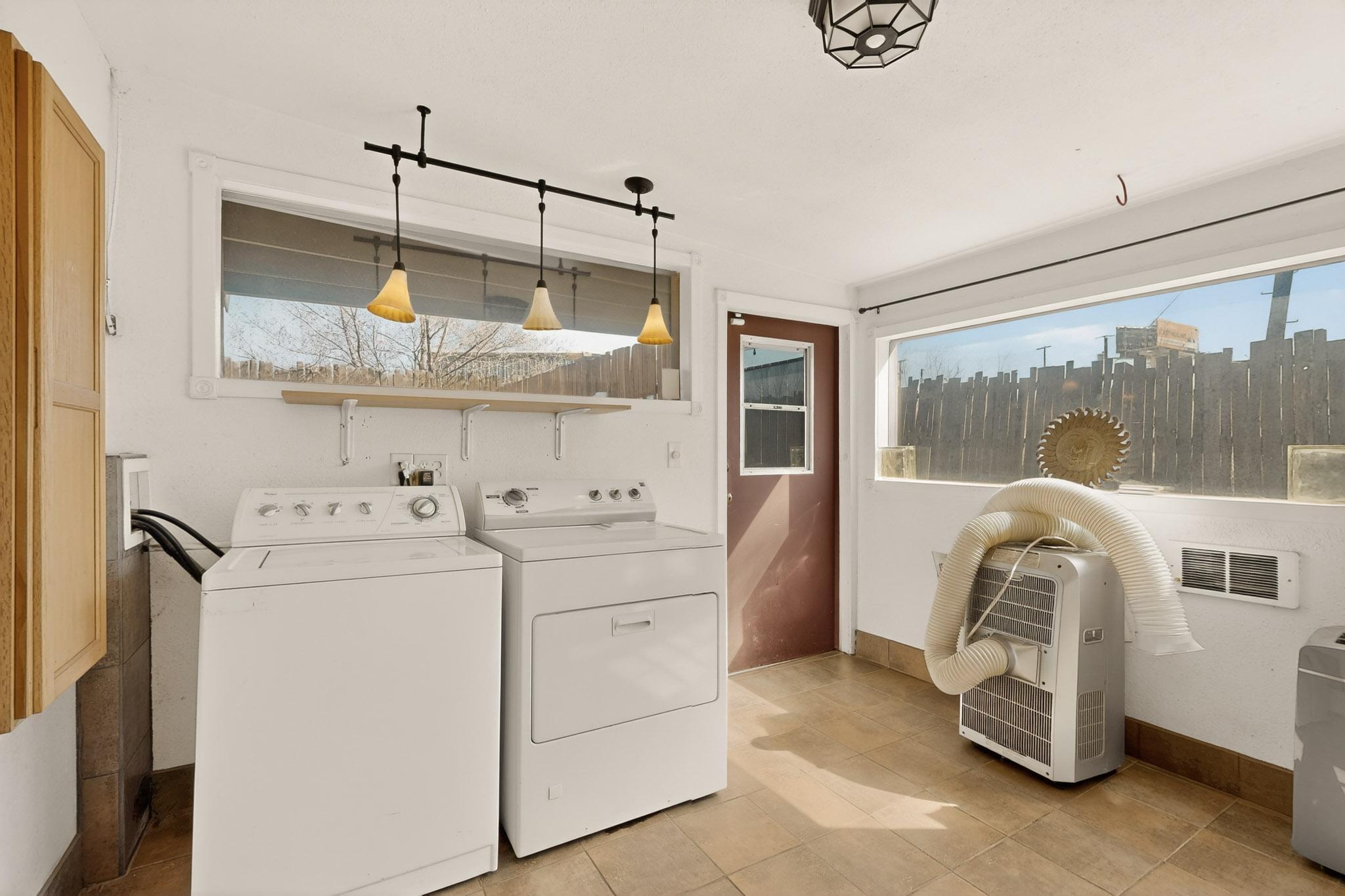 348 Cutler Avenue NE