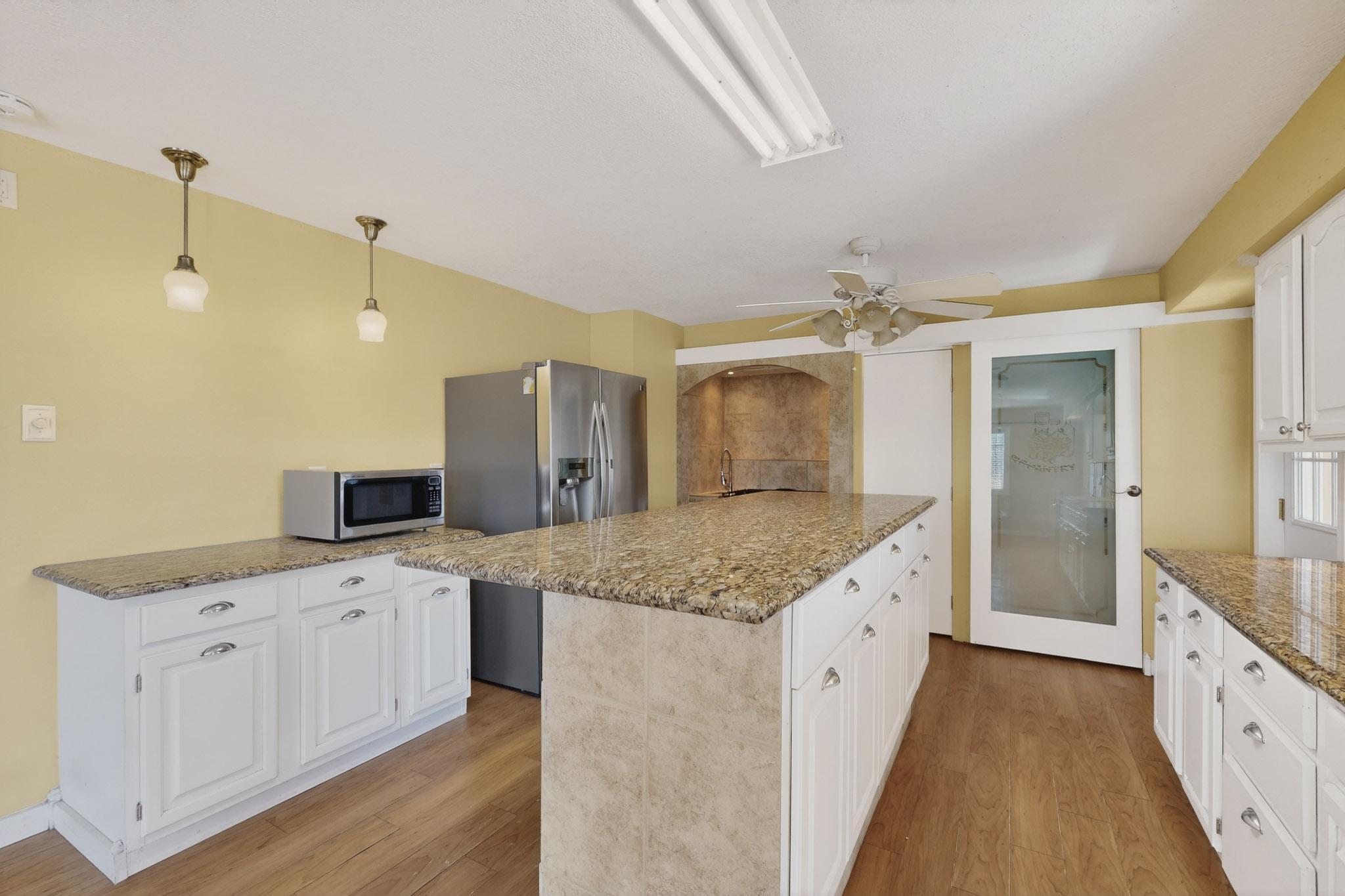 348 Cutler Avenue NE