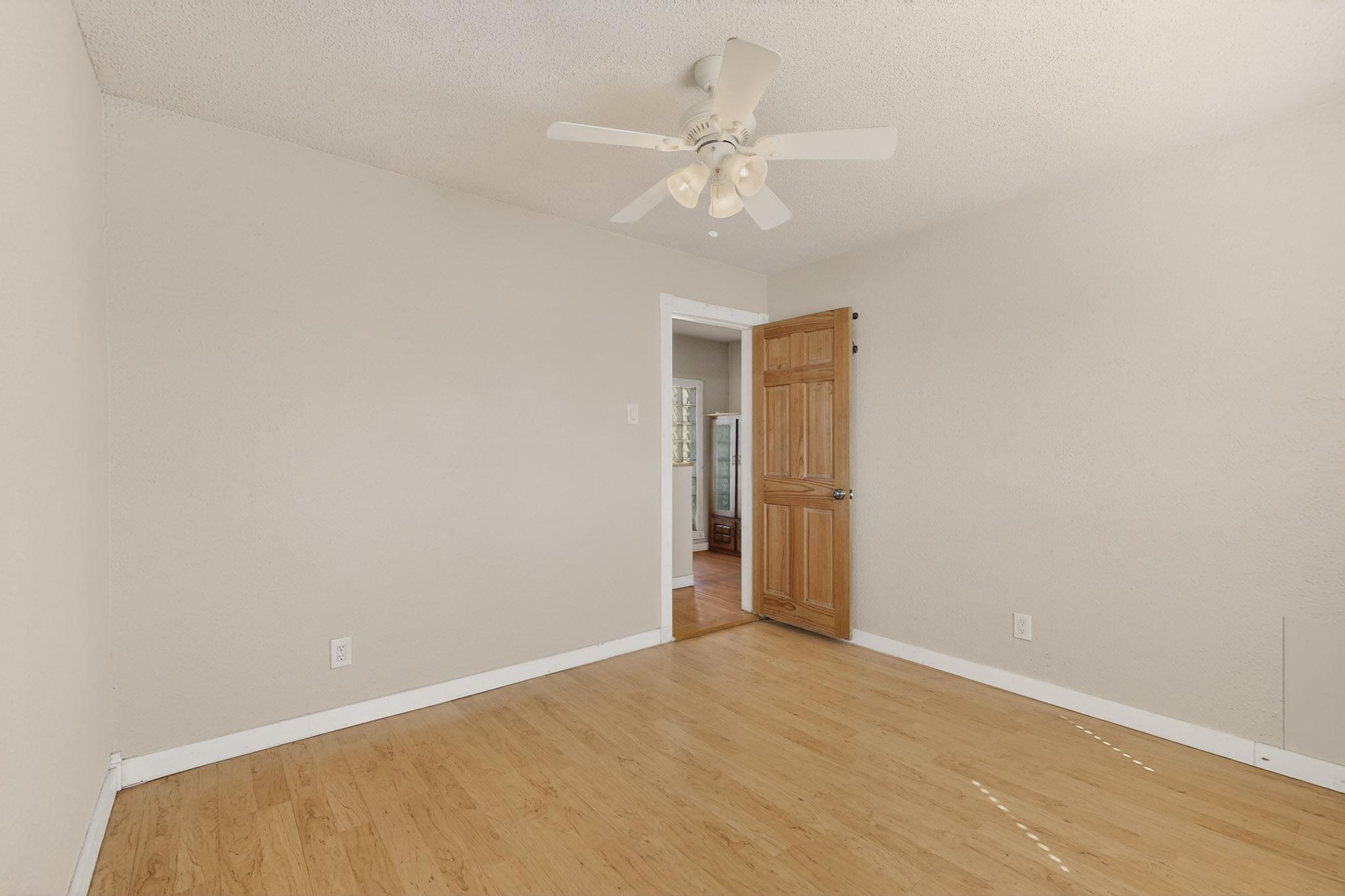 348 Cutler Avenue NE