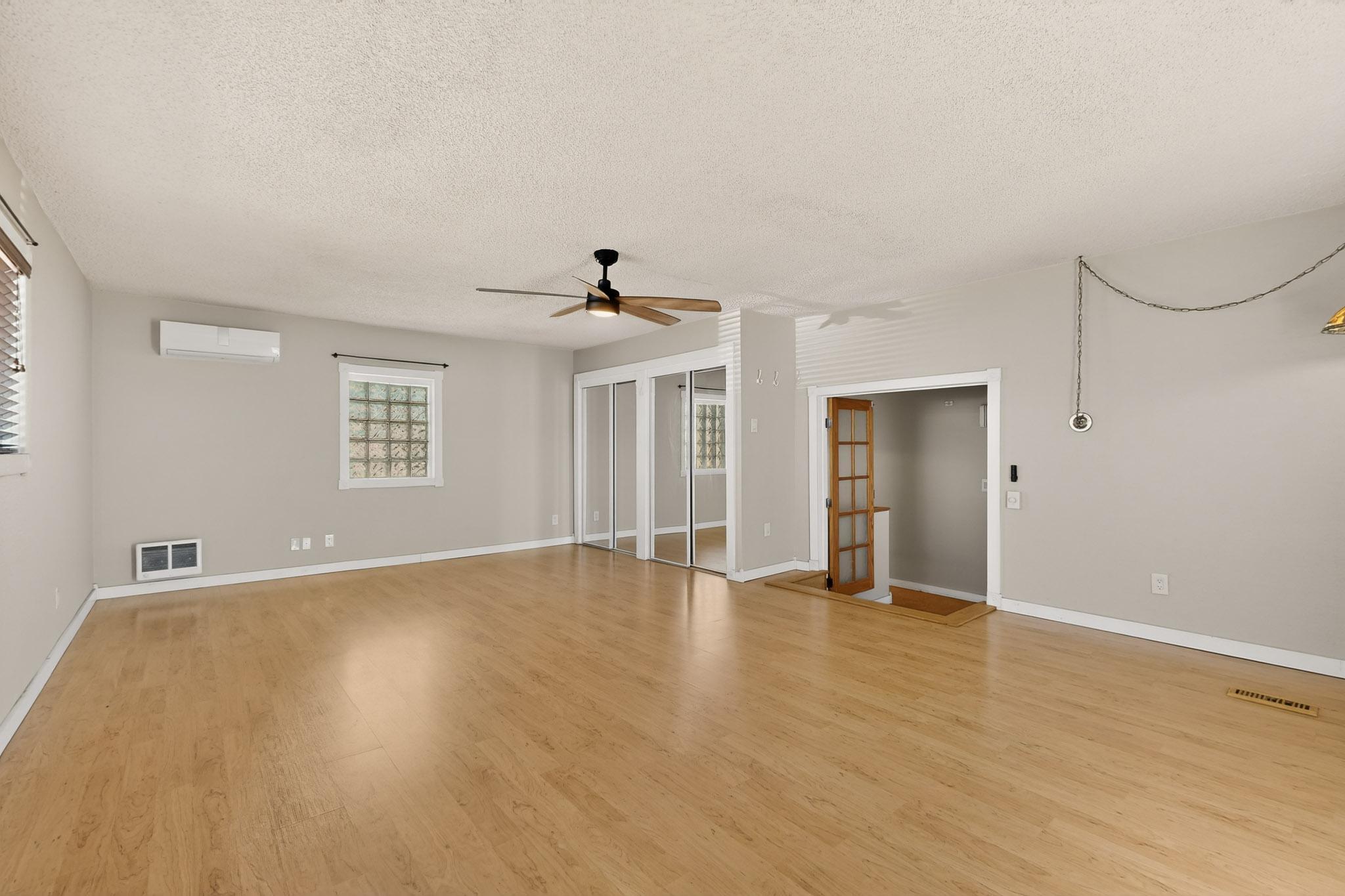 348 Cutler Avenue NE