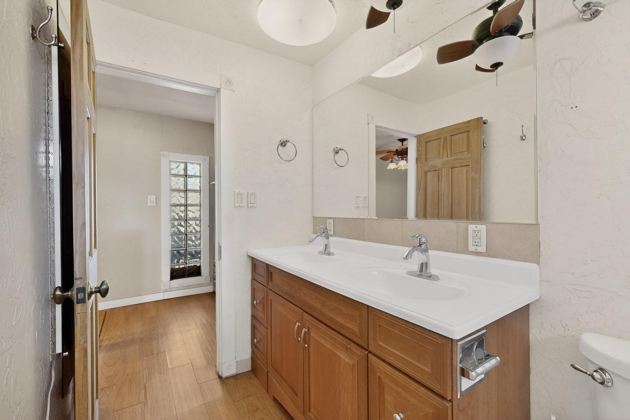 348 Cutler Avenue NE