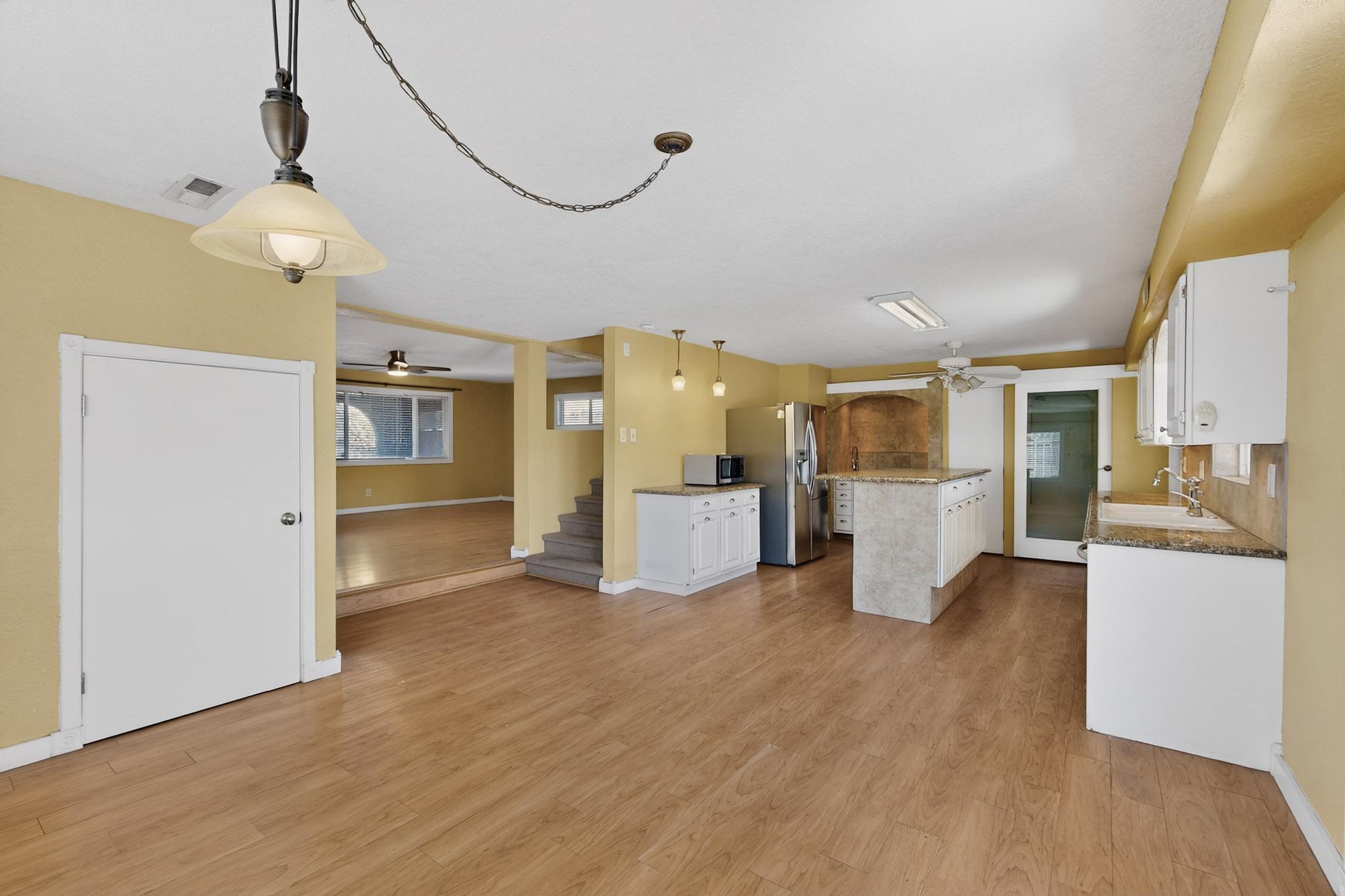 348 Cutler Avenue NE