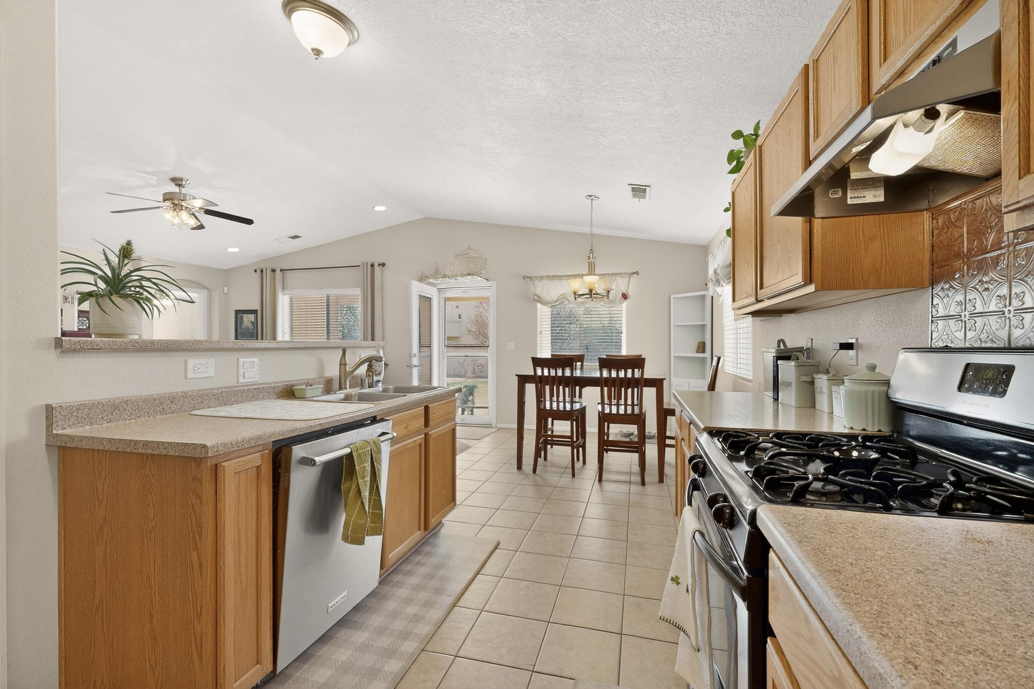 65 Rosa Avenue SW