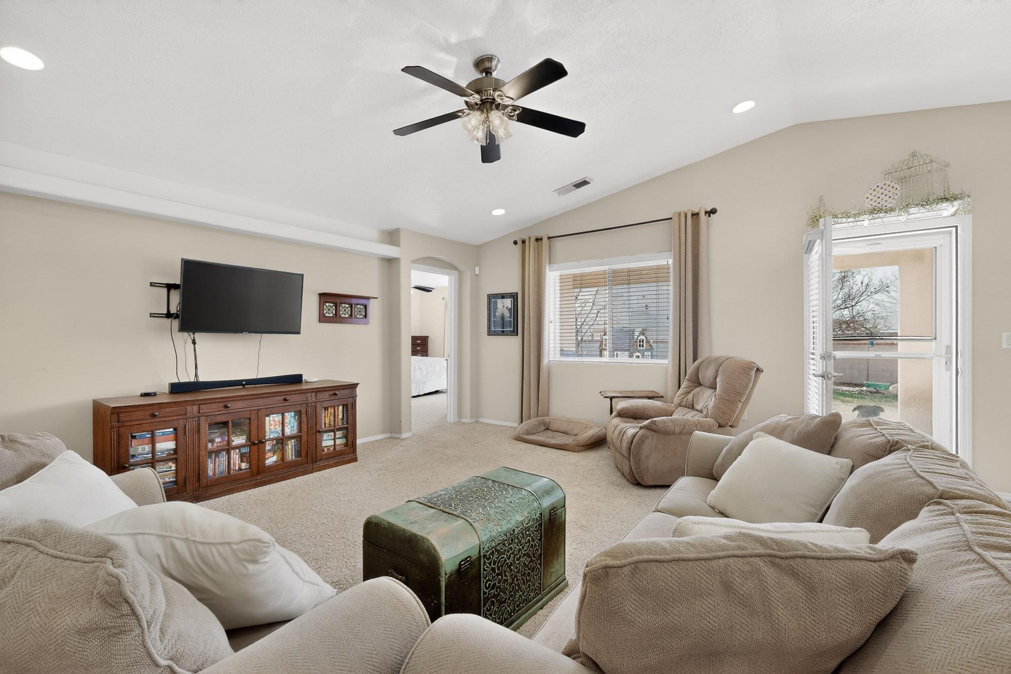 65 Rosa Avenue SW
