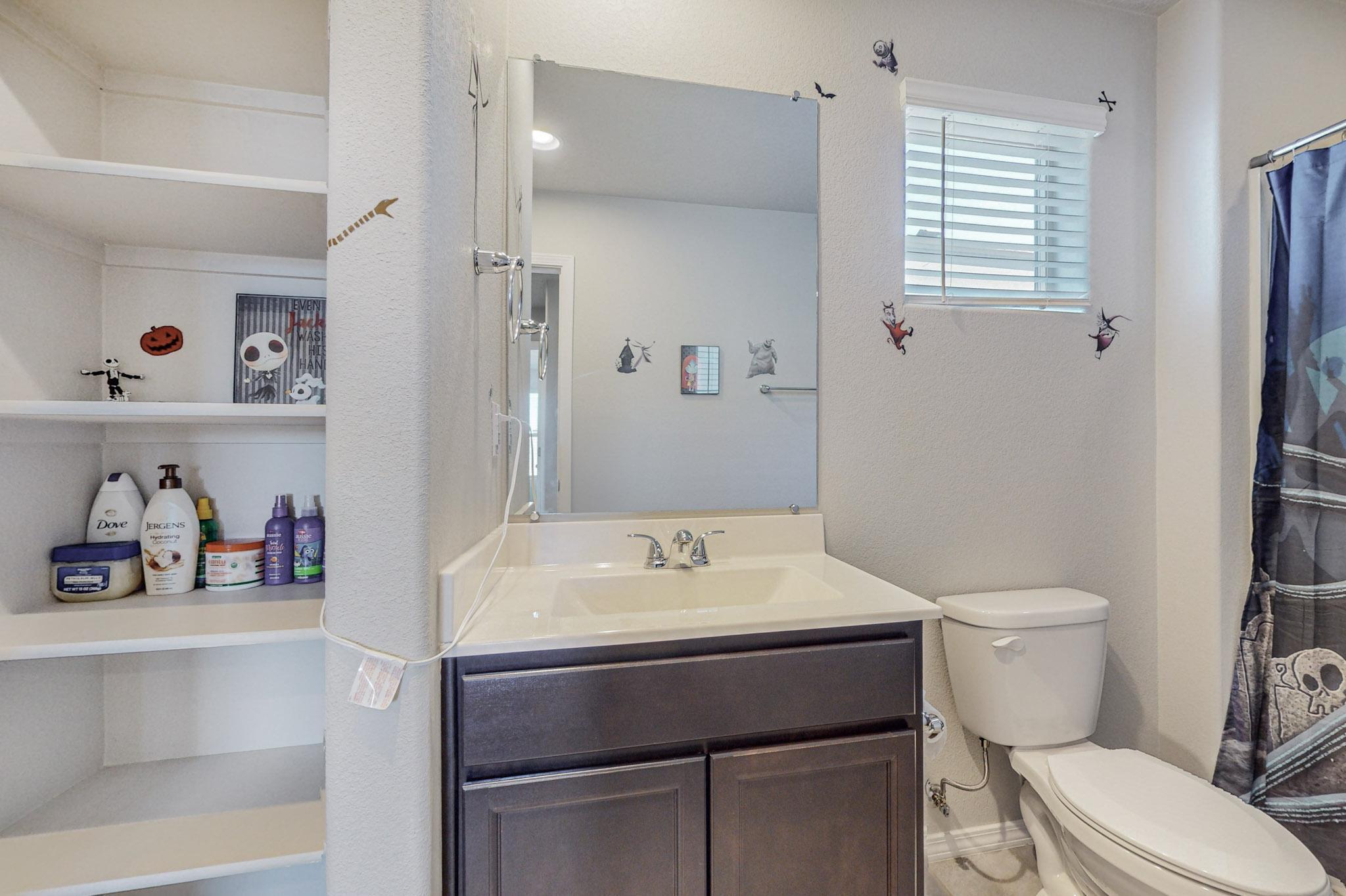 4843 Blackburn Road NE