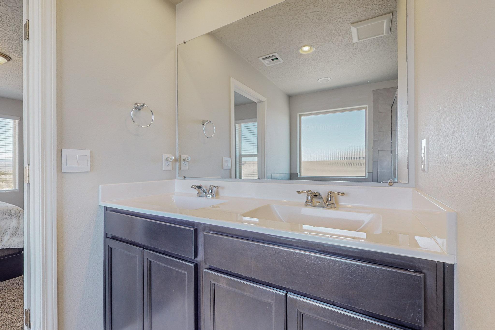 4843 Blackburn Road NE