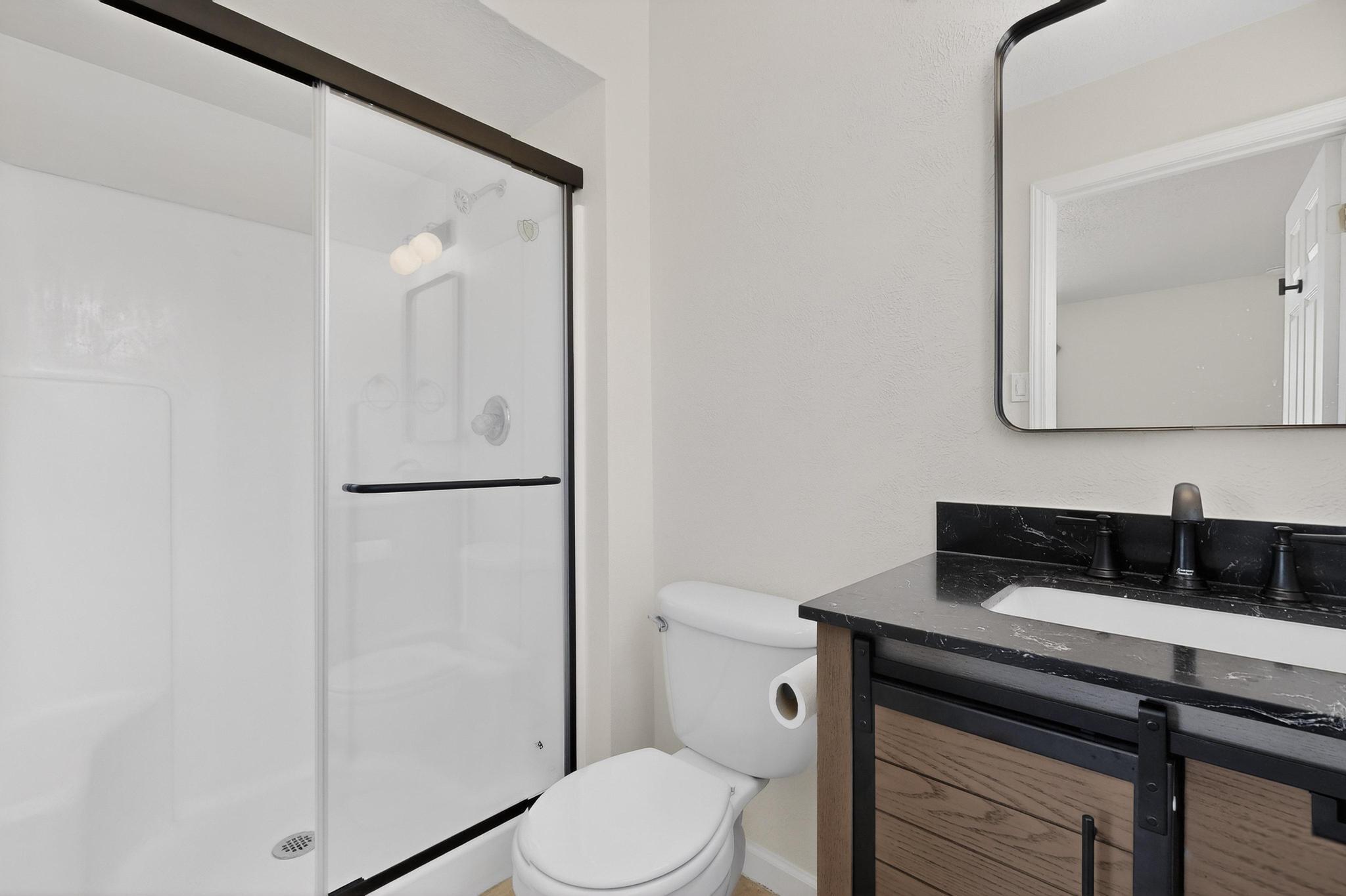 5005 Goldenthread Drive NE