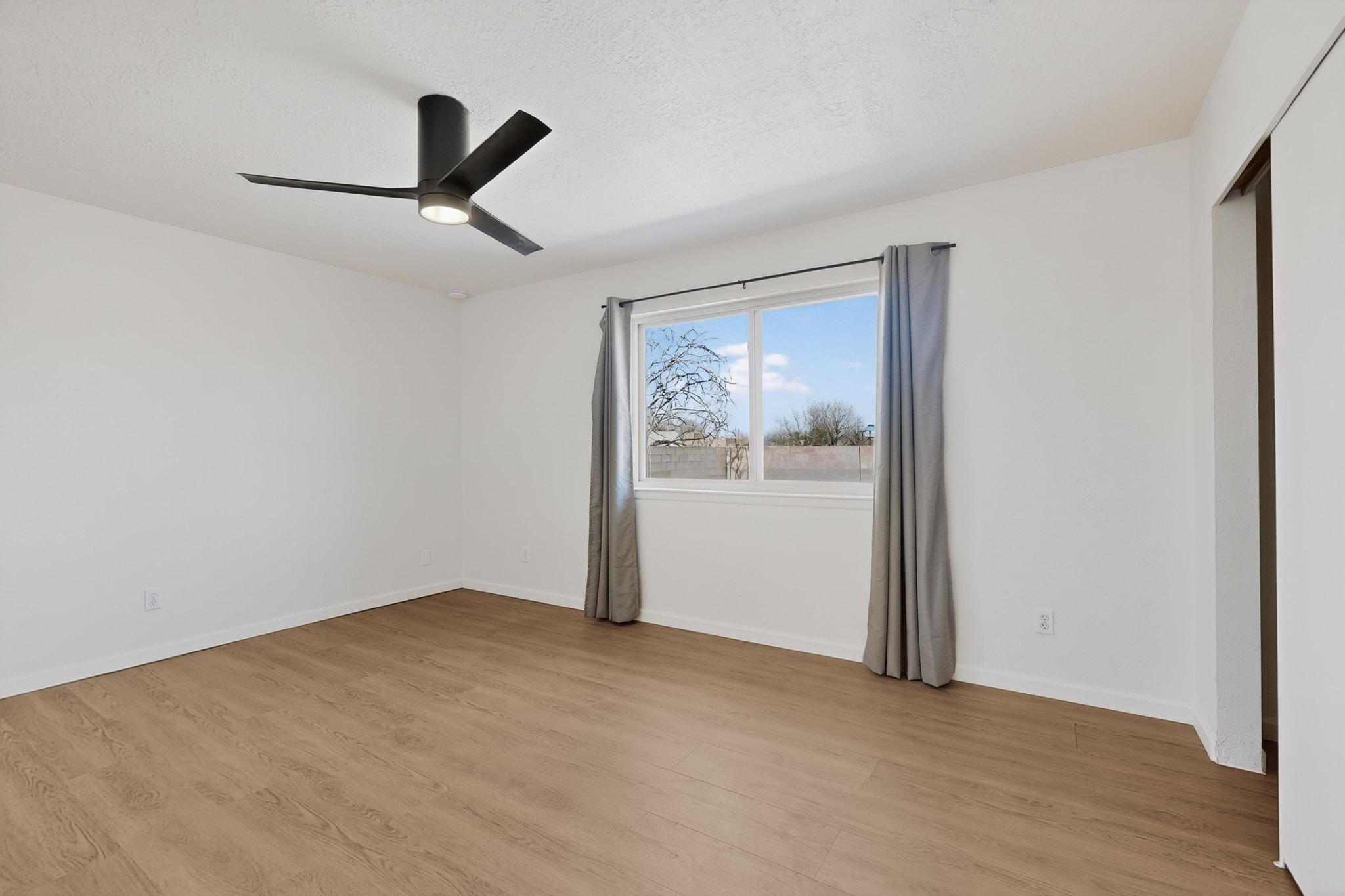 5005 Goldenthread Drive NE