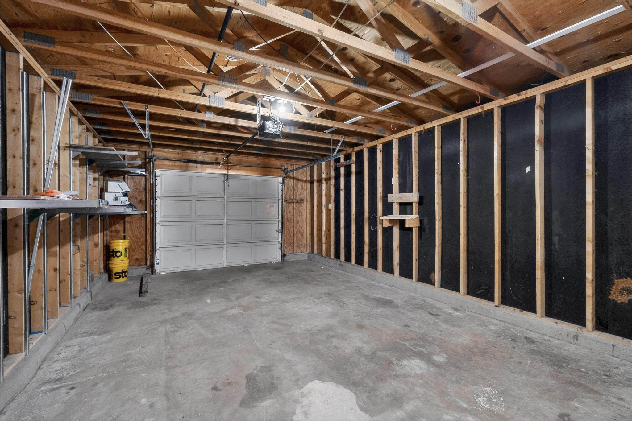 5005 Goldenthread Drive NE