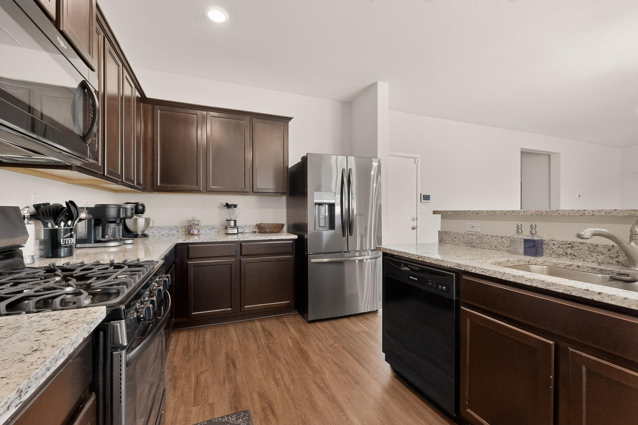 10040 Farinosa Avenue SW