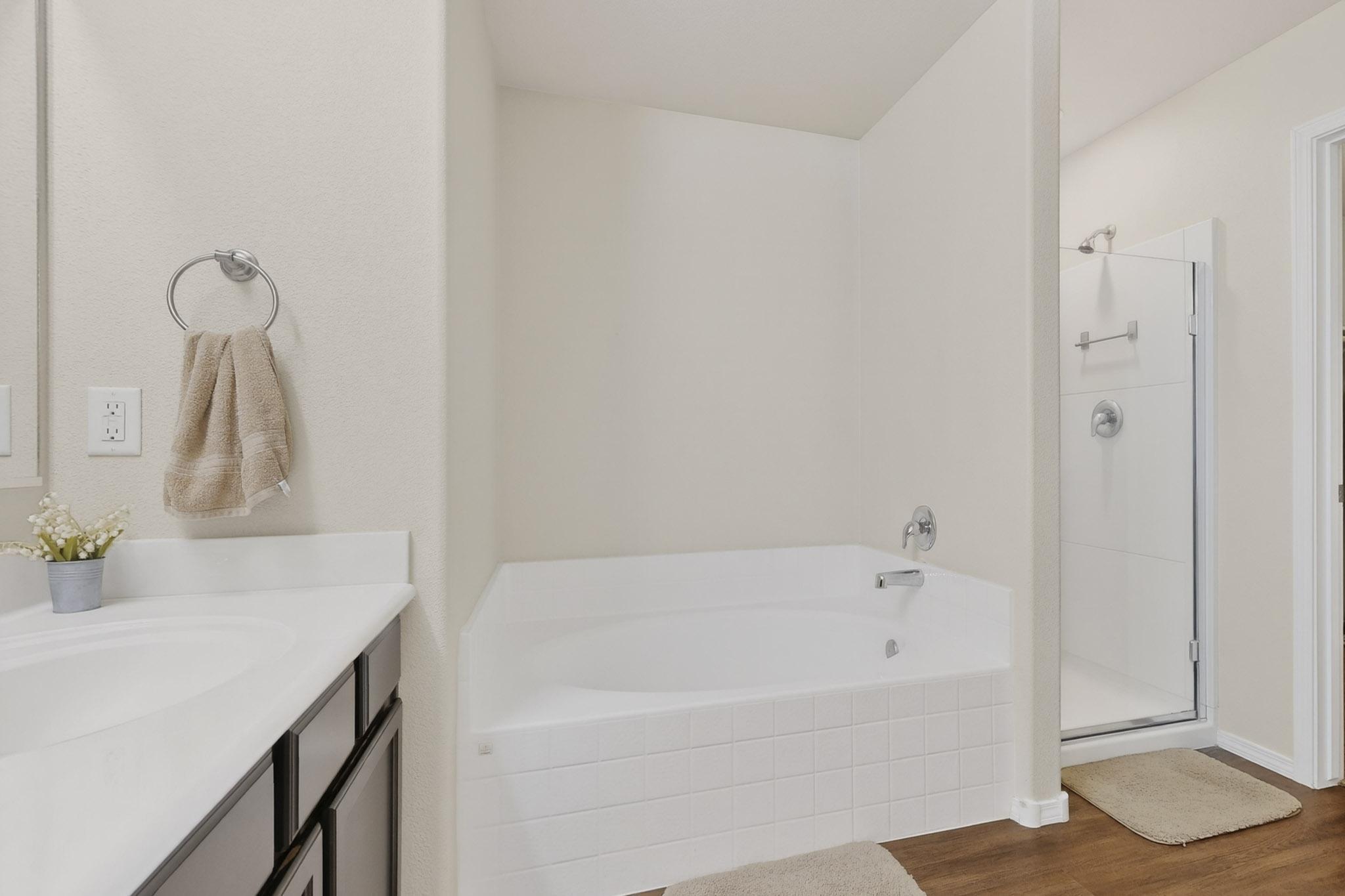 10040 Farinosa Avenue SW