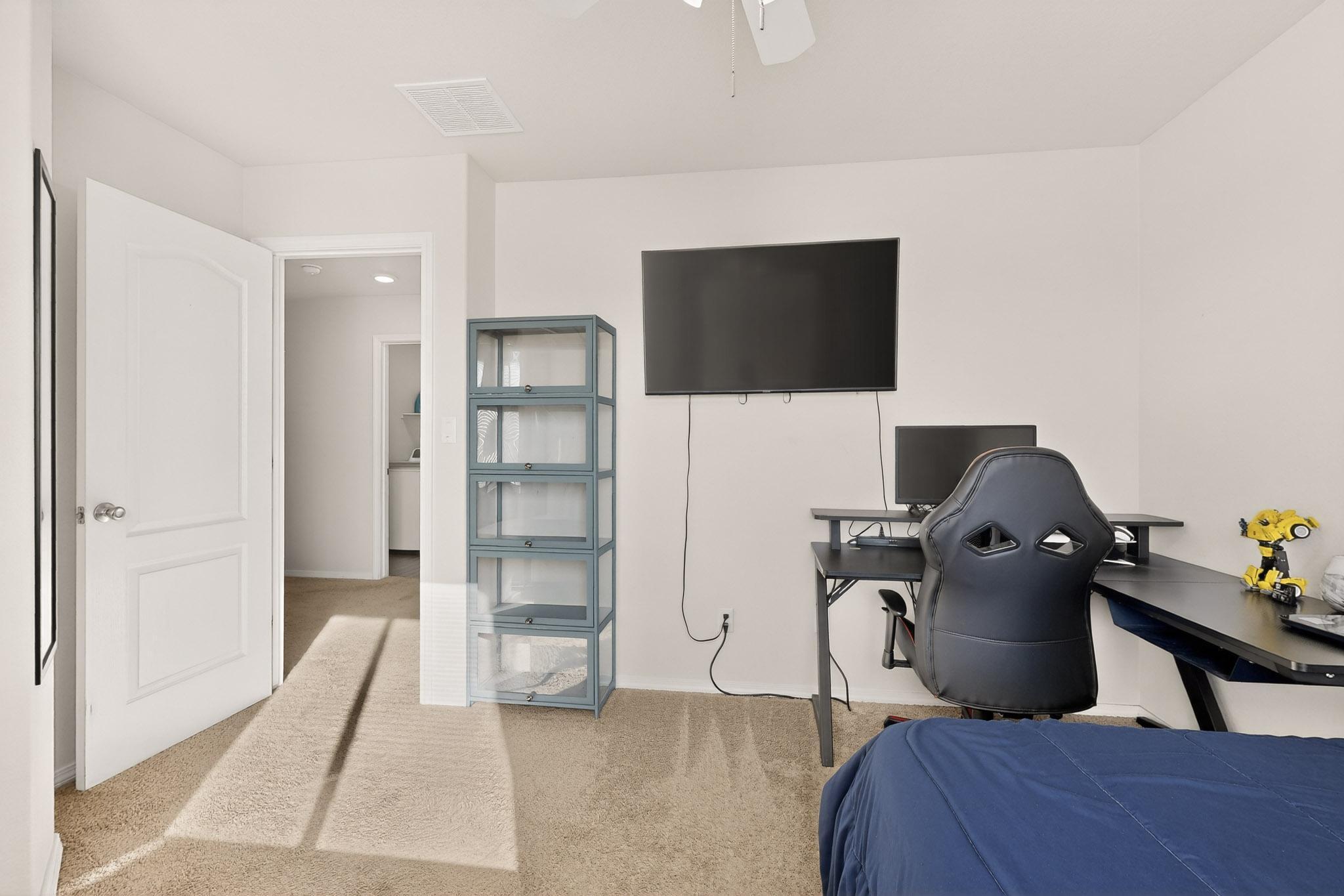 10040 Farinosa Avenue SW