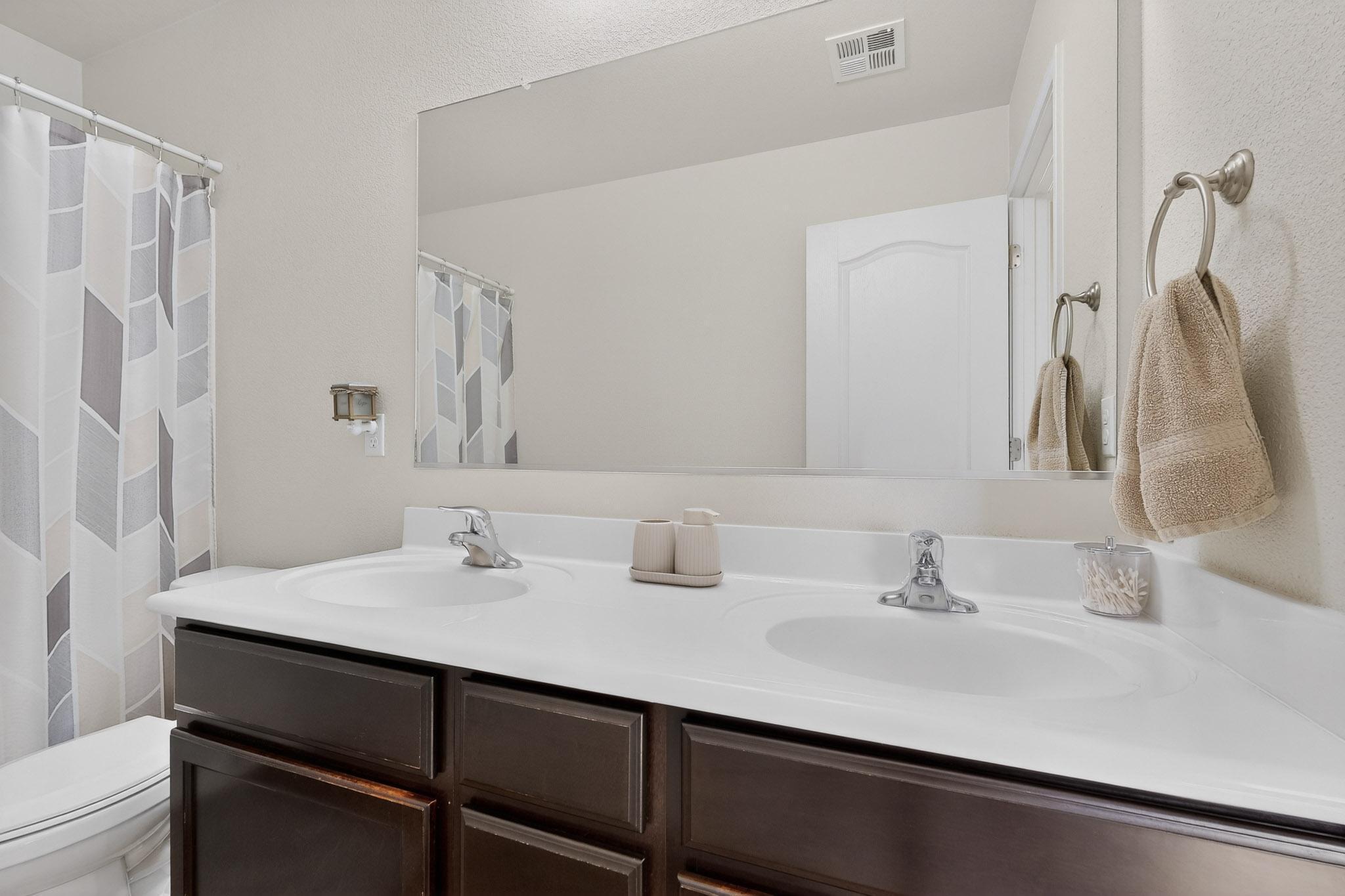 10040 Farinosa Avenue SW