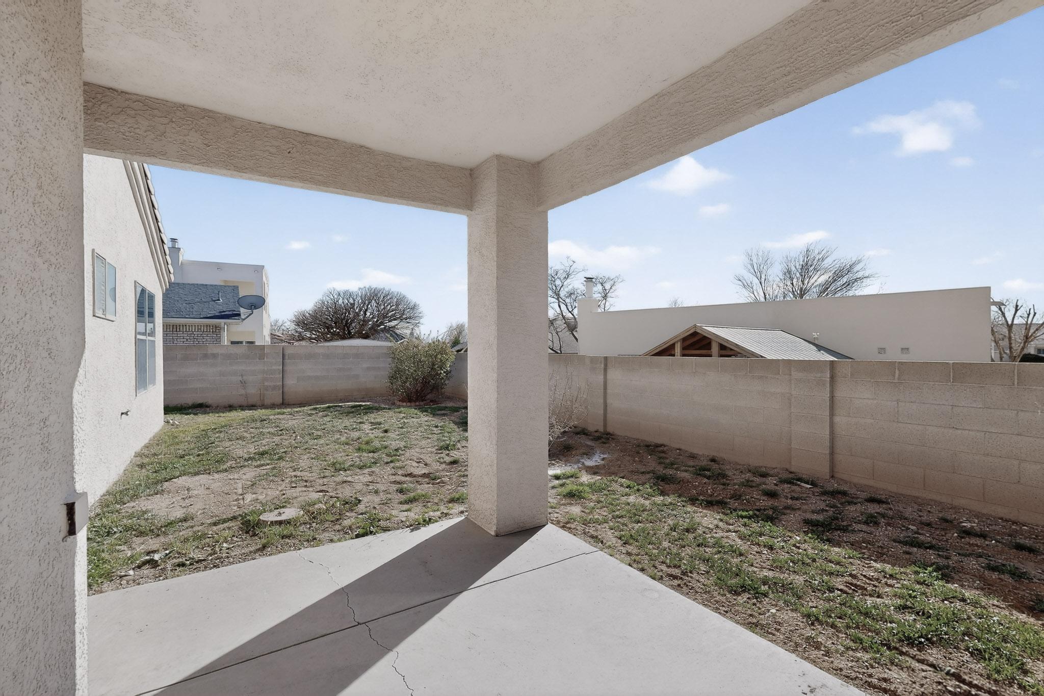 811 Bryce Canyon Street SE