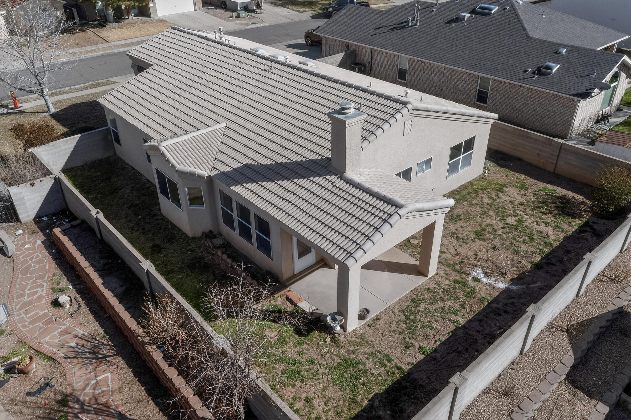 811 Bryce Canyon Street SE