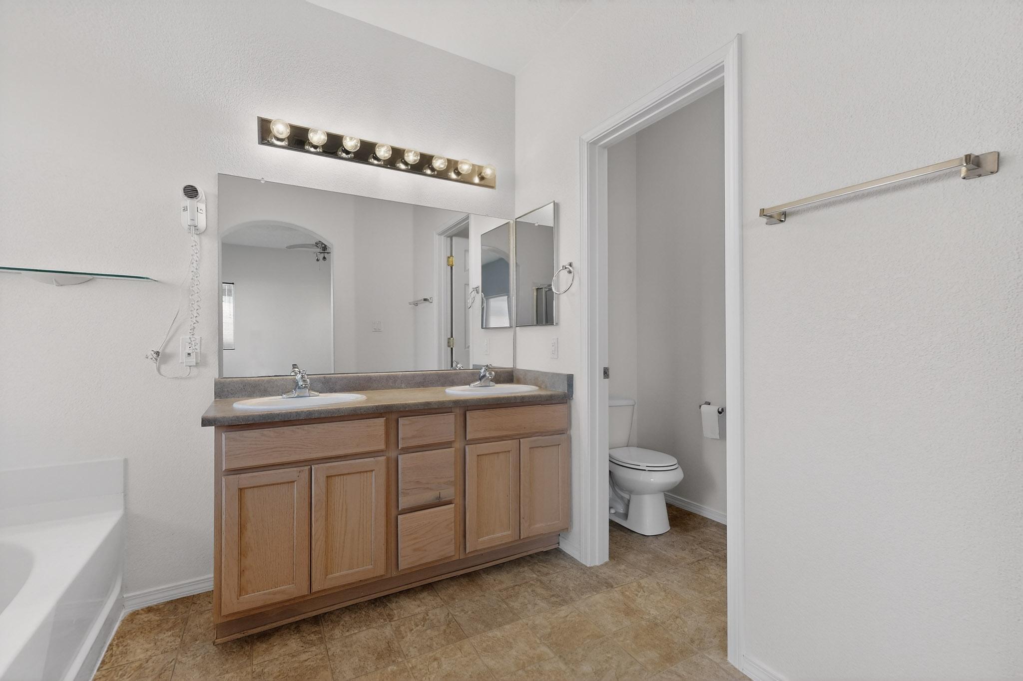 8916 Oso Corridor Place NW