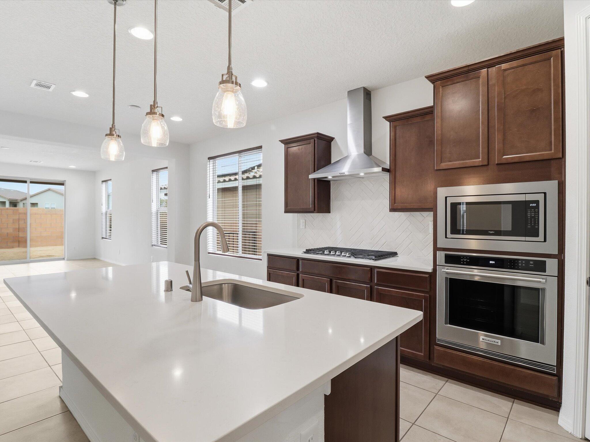 1125 VALLECITO Loop NW