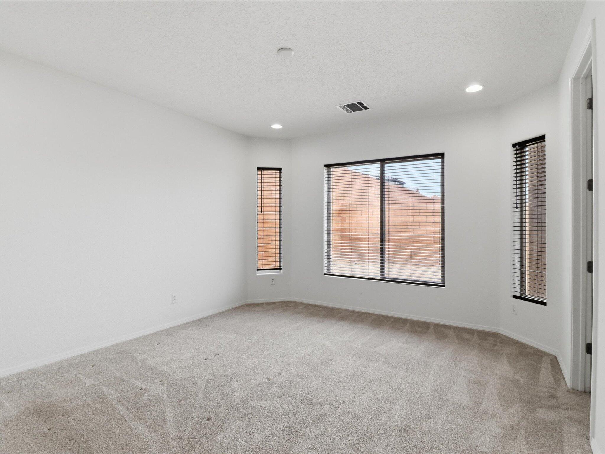 1125 VALLECITO Loop NW