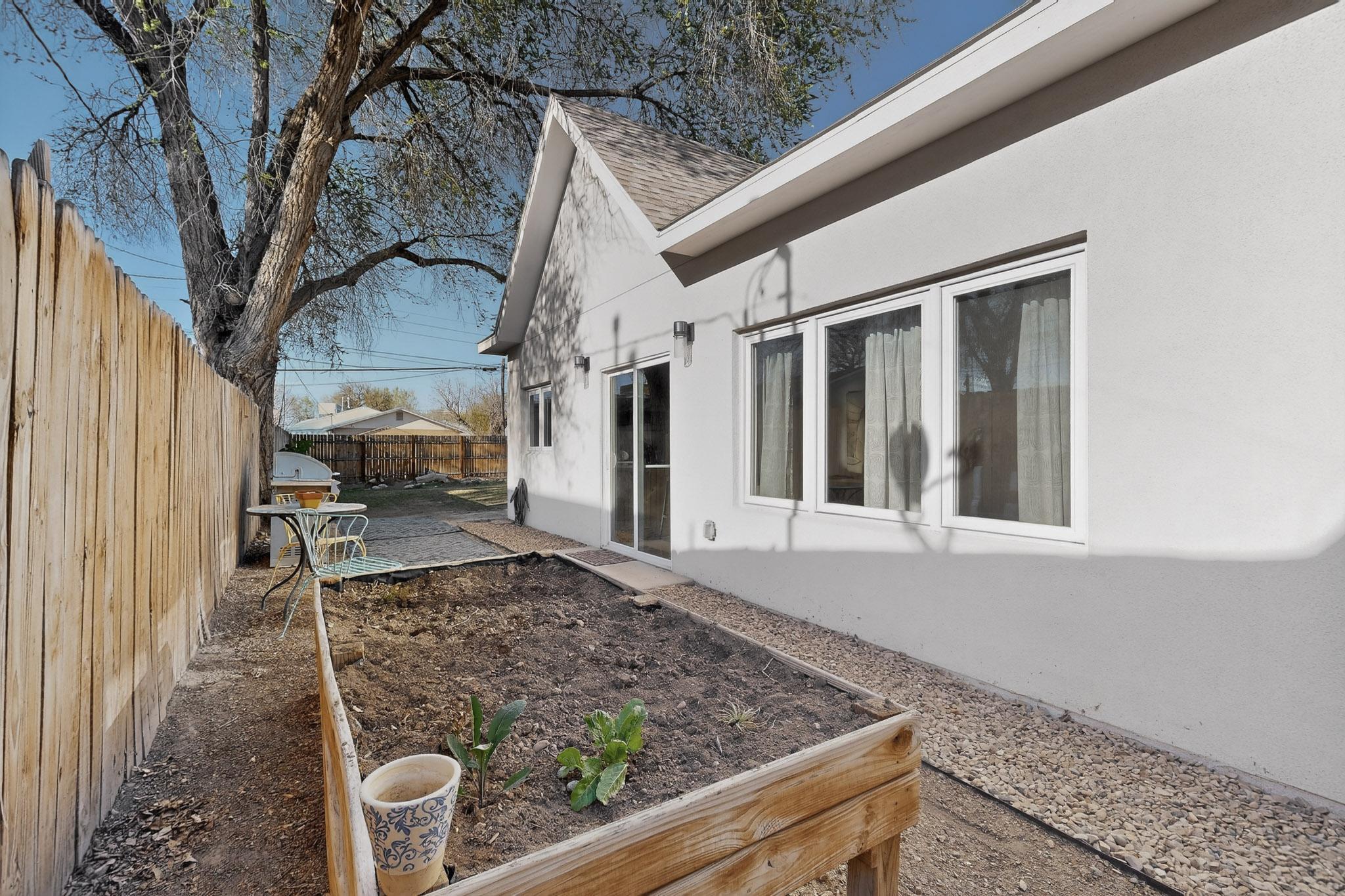 433 Pacific Avenue SW
