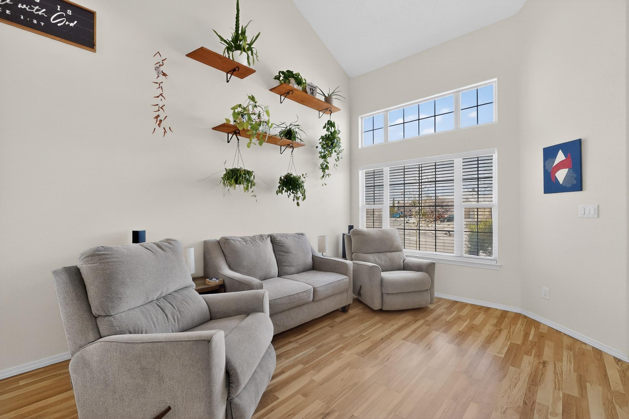 10223 Arroyo Crest Drive NW